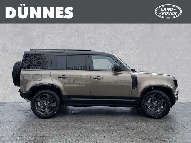 Land Rover Defender view 6