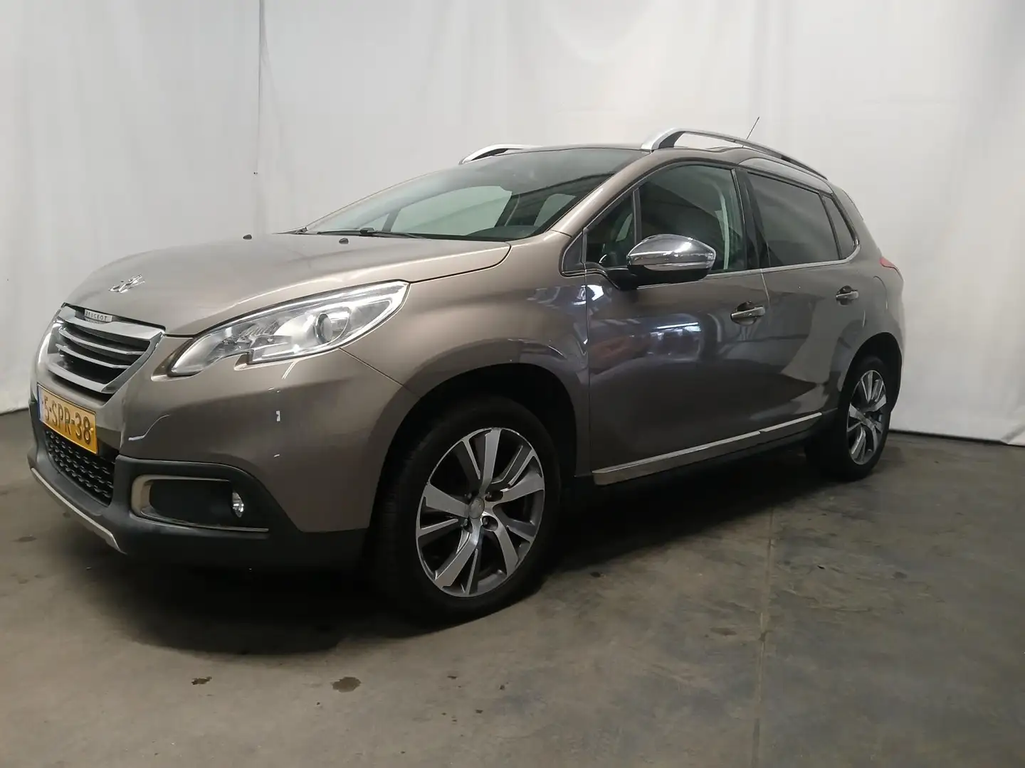 Peugeot 2008 1.6 VTi Féline SCHADEAUTO!! WOK!! Grau - 2