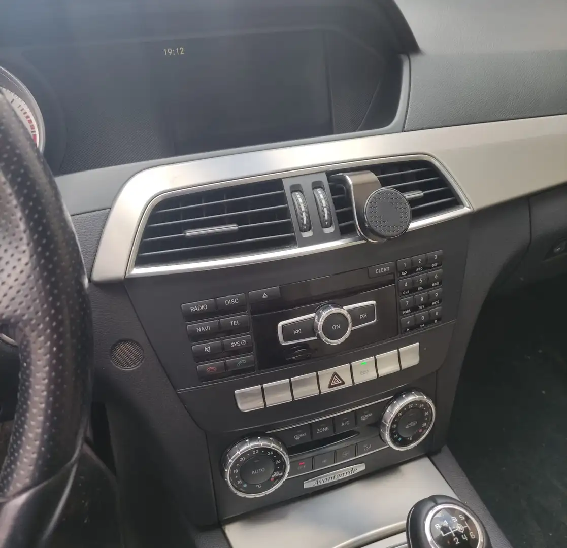 Mercedes-Benz C 220 T CDI DPF BlueEFFICIENCY Avantgarde - 2