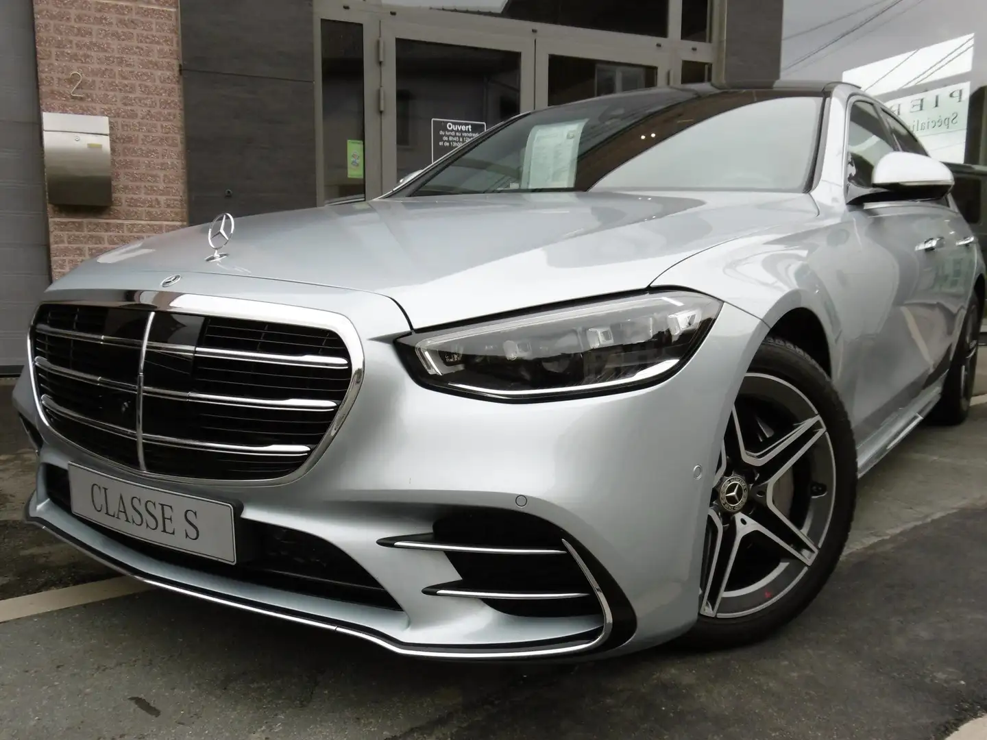Mercedes-Benz S 350 d Pack AMG / 4 Roues directrices / Toit pano ..... Argent - 1