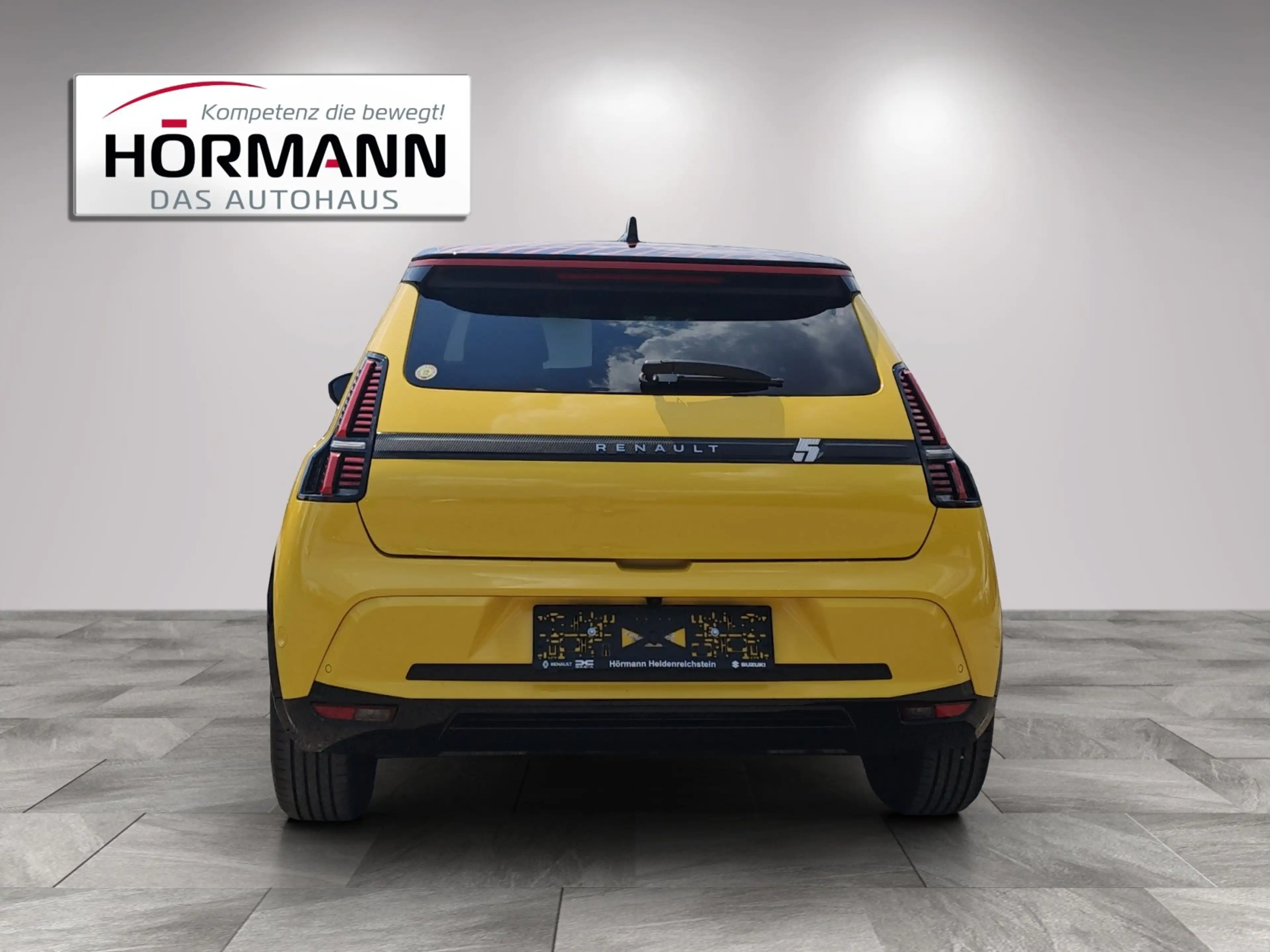Renault R 5 E-Tech 150 PS 52kWh Comfort Range Iconic Five — photo 4