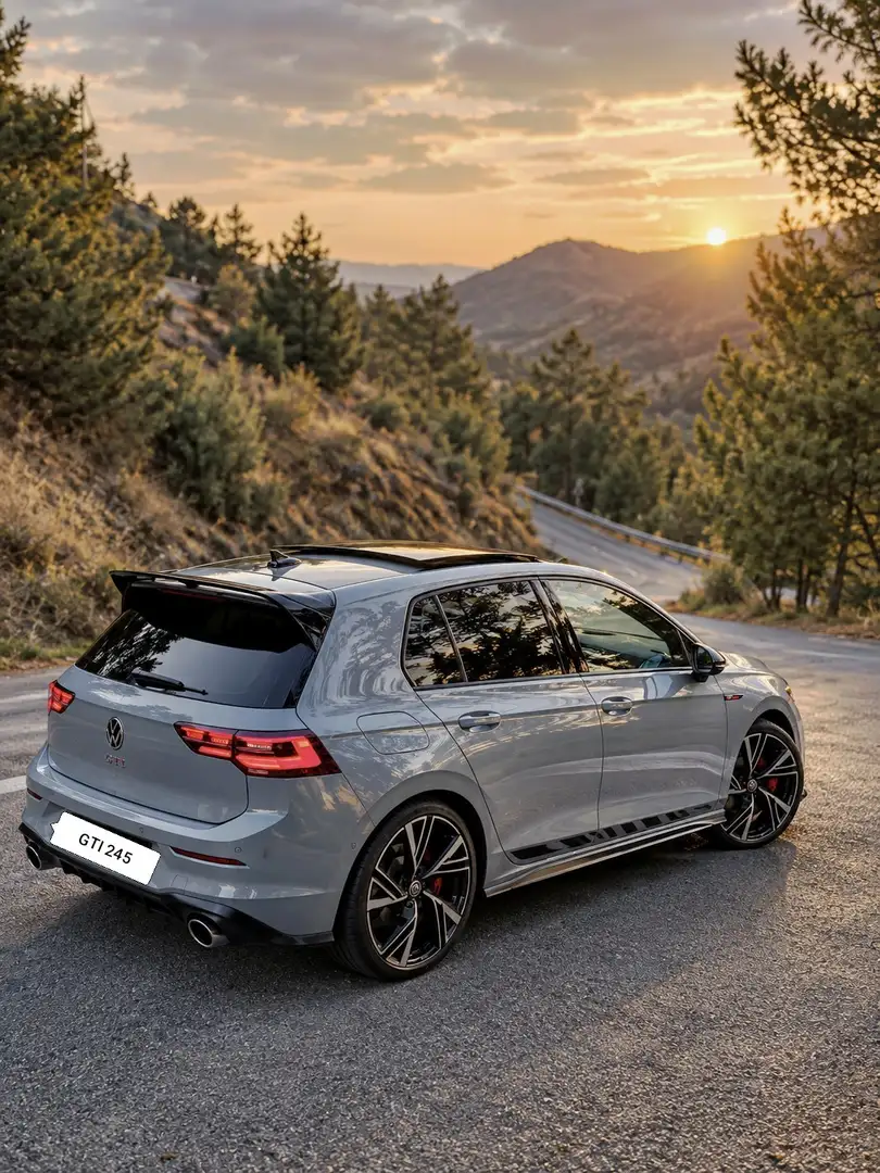 Volkswagen Golf GTI 245 cv DSG 7v - 2