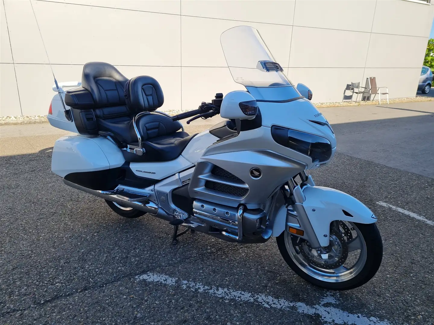 Honda Gold Wing Bílá - 1