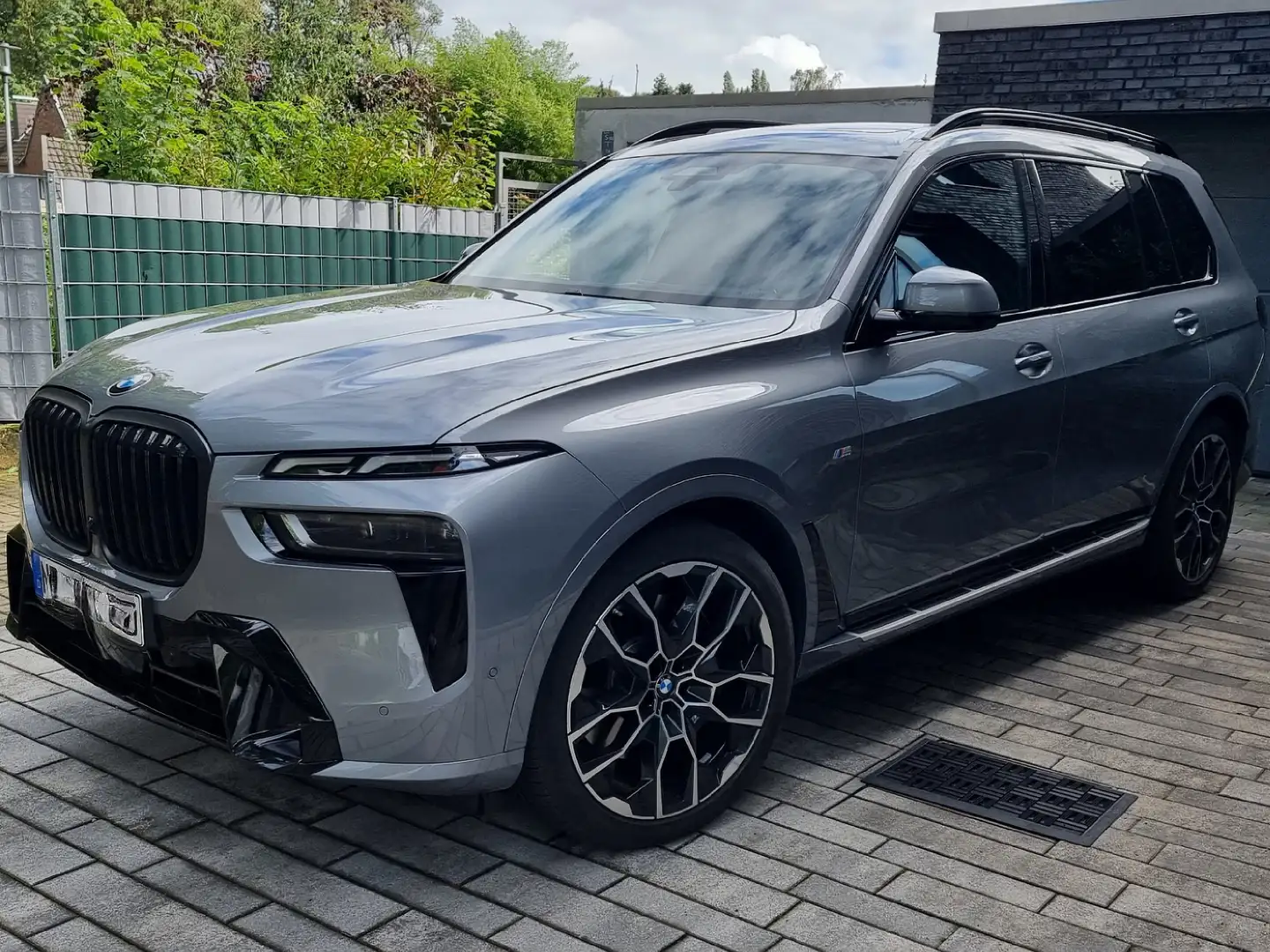 BMW X7 40 d M Sport Voll 5 Jahre Service Plus inkl. Grigio - 2
