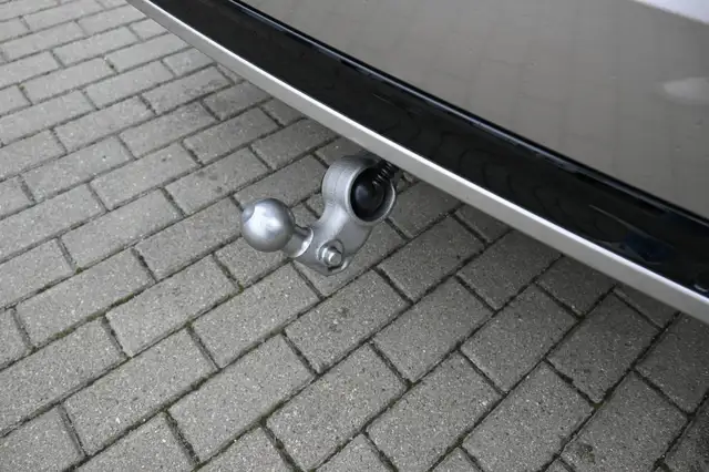 Volvo XC90 view 7