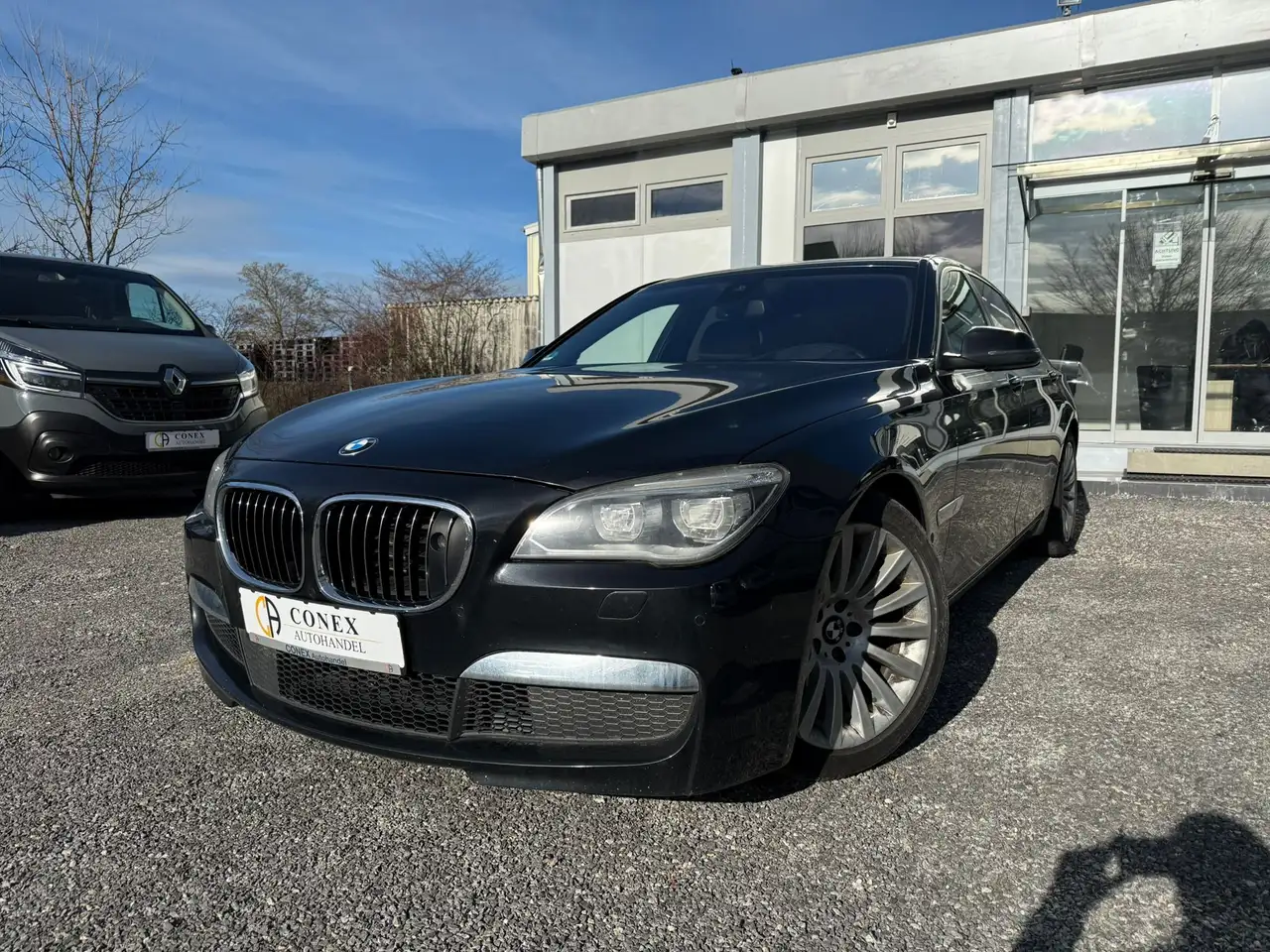 BMW 750