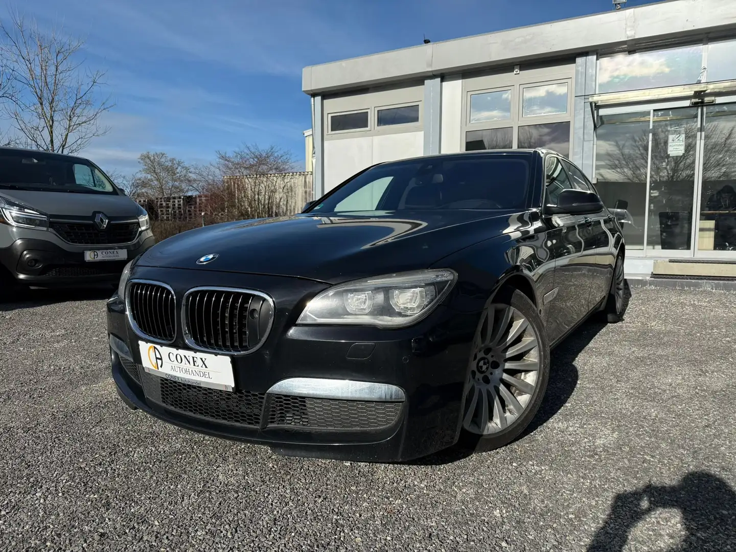 BMW 750 750d xDrive M-PAKET *VOLLAUSSTATTUNG* Чорний - 1