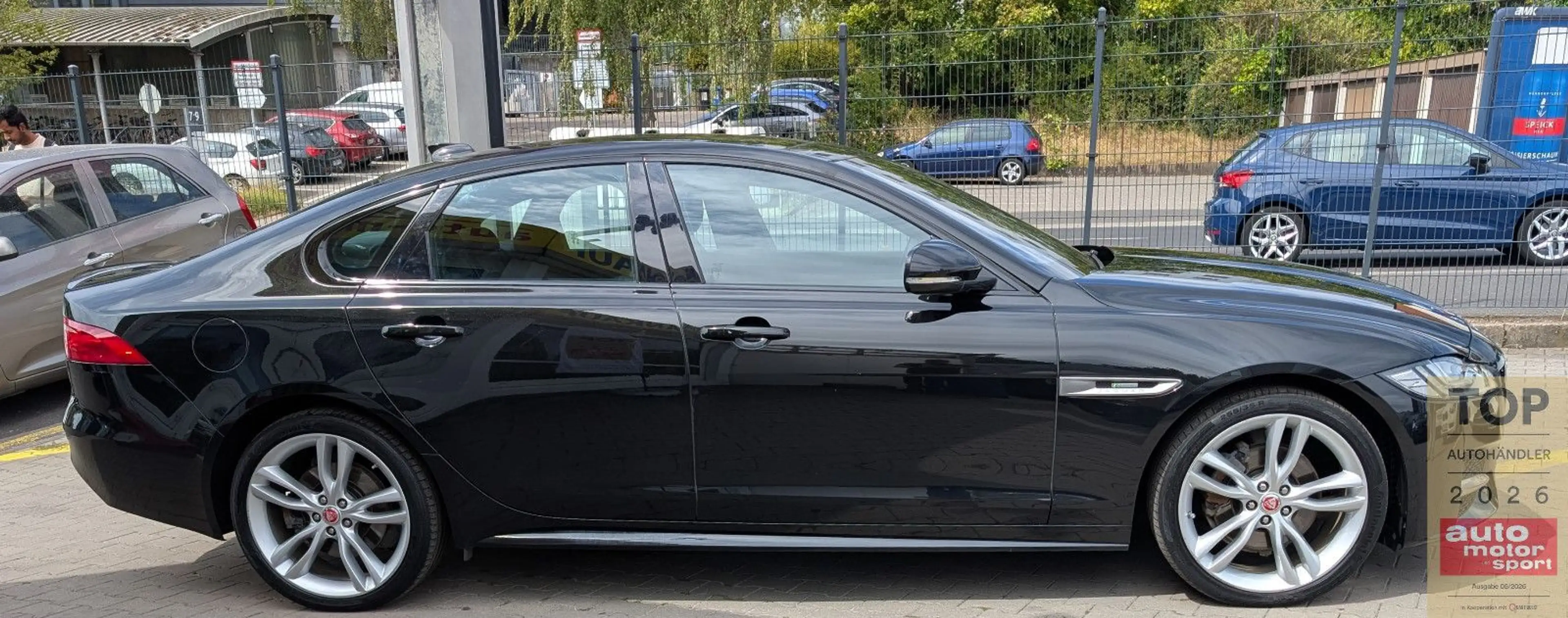 Jaguar XF 2.0d R-Sport AWD*2Hd*LED*PANO*HUD*RKam*Virtual — photo 4