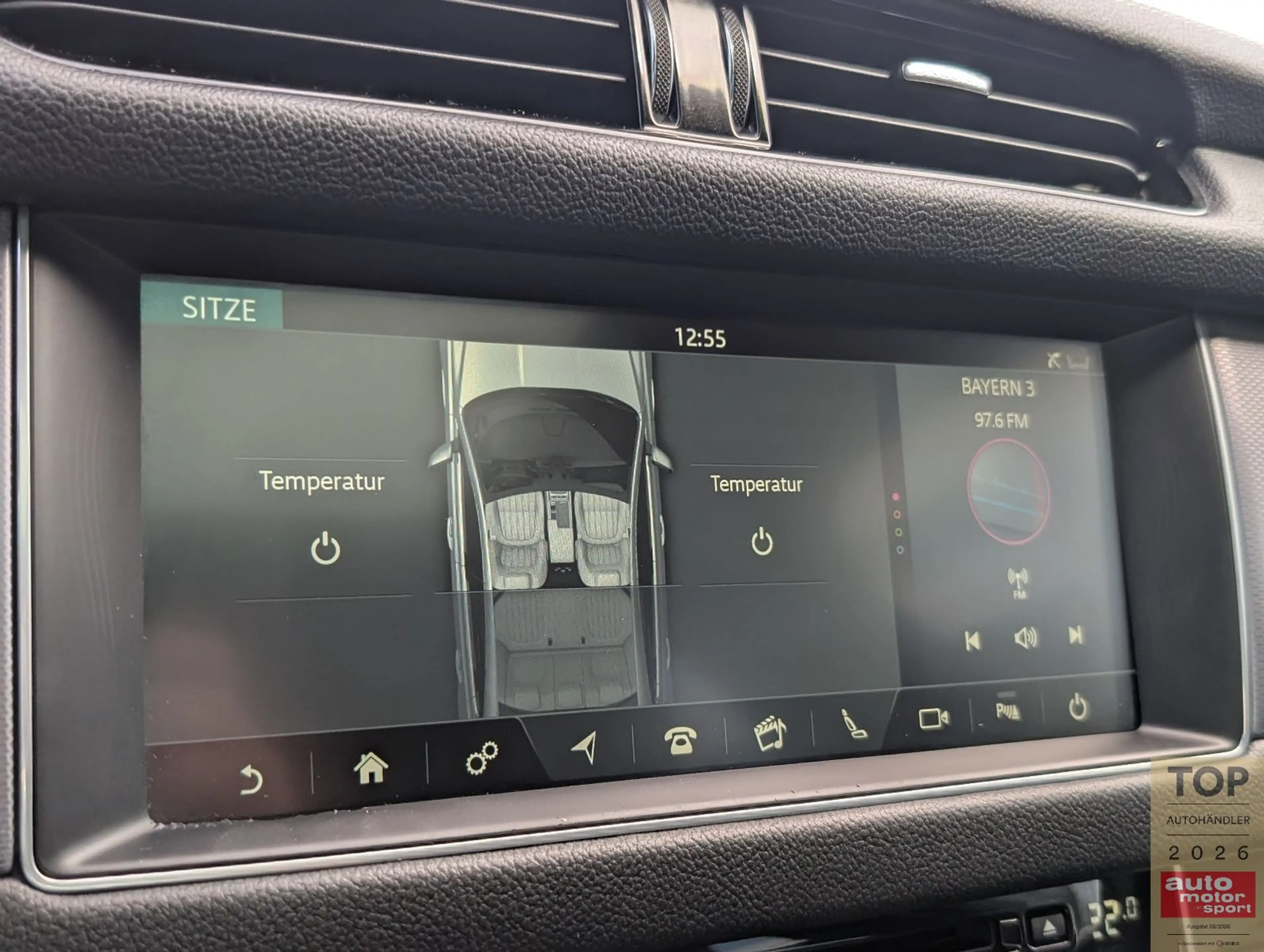 Jaguar XF 2.0d R-Sport AWD*2Hd*LED*PANO*HUD*RKam*Virtual — photo 33