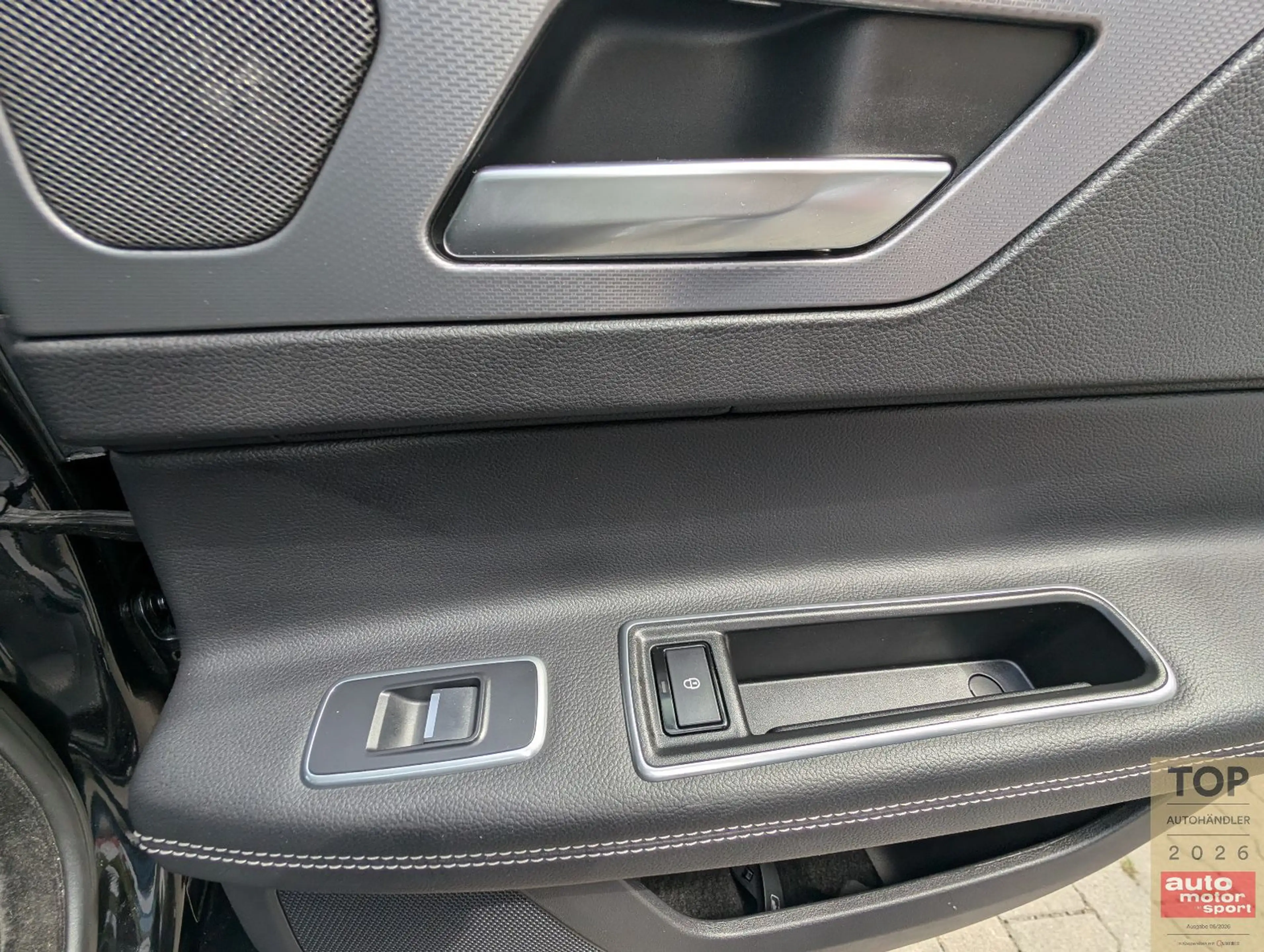 Jaguar XF 2.0d R-Sport AWD*2Hd*LED*PANO*HUD*RKam*Virtual — photo 16