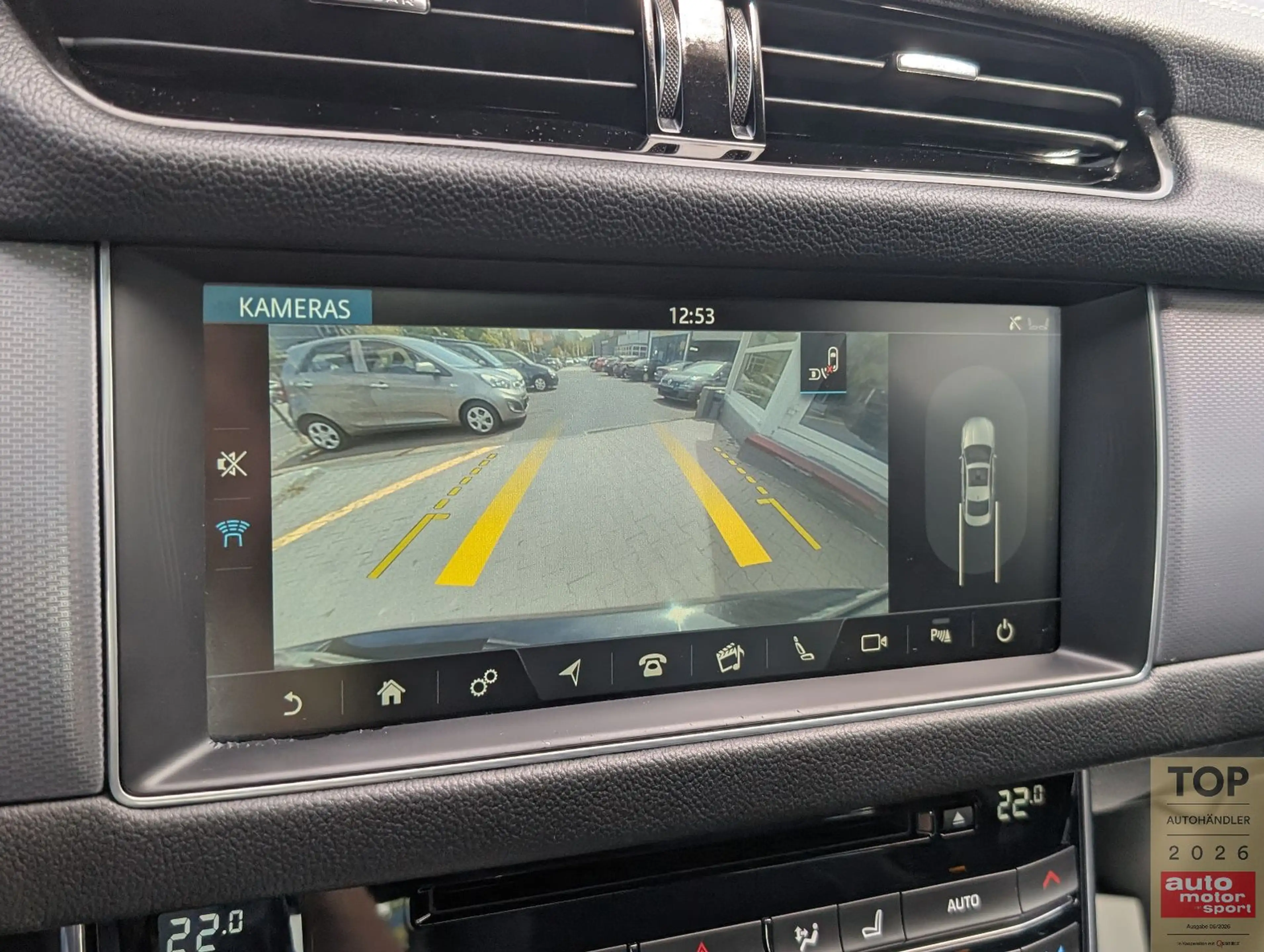 Jaguar XF 2.0d R-Sport AWD*2Hd*LED*PANO*HUD*RKam*Virtual — photo 31