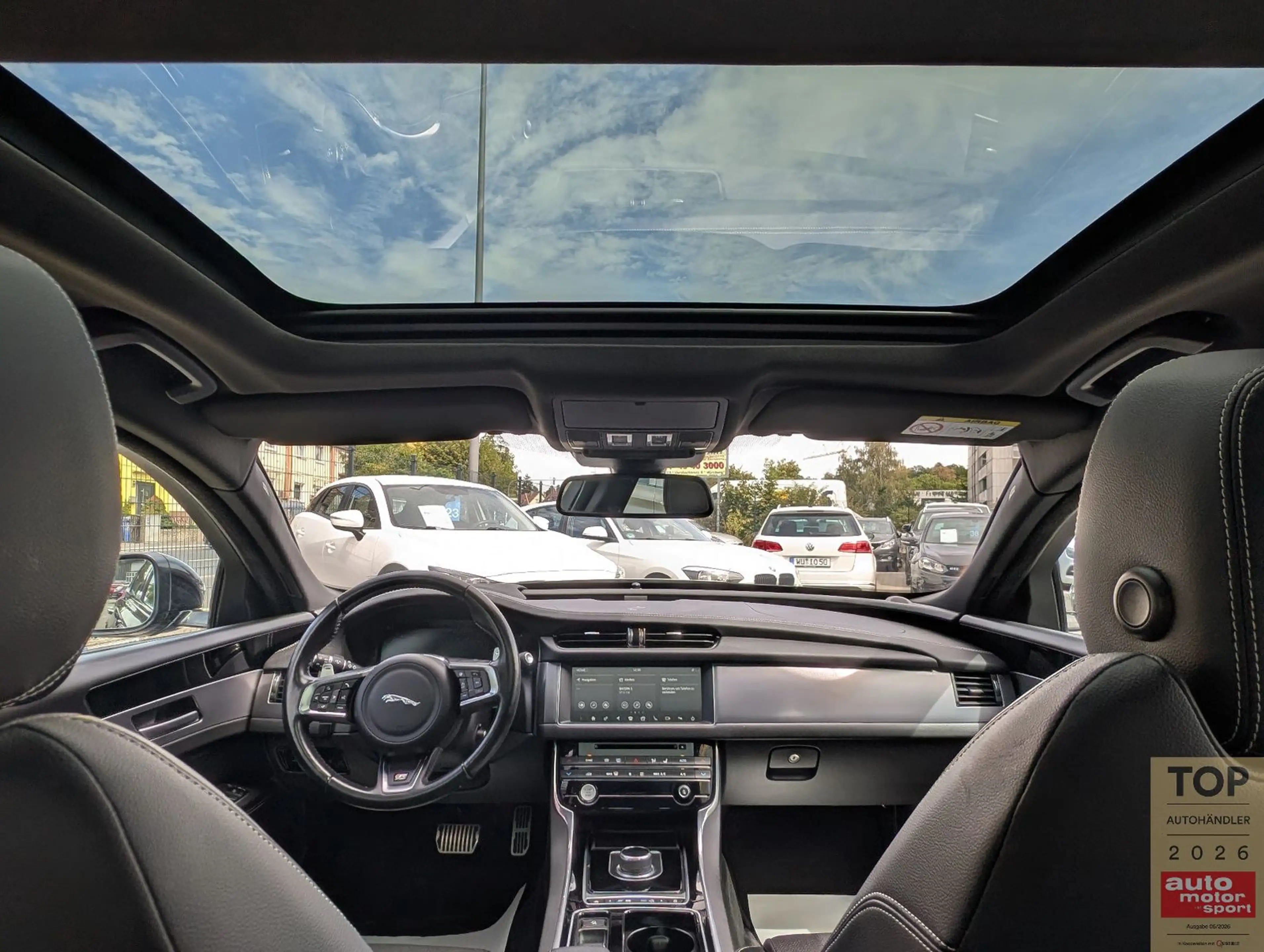 Jaguar XF 2.0d R-Sport AWD*2Hd*LED*PANO*HUD*RKam*Virtual — photo 17