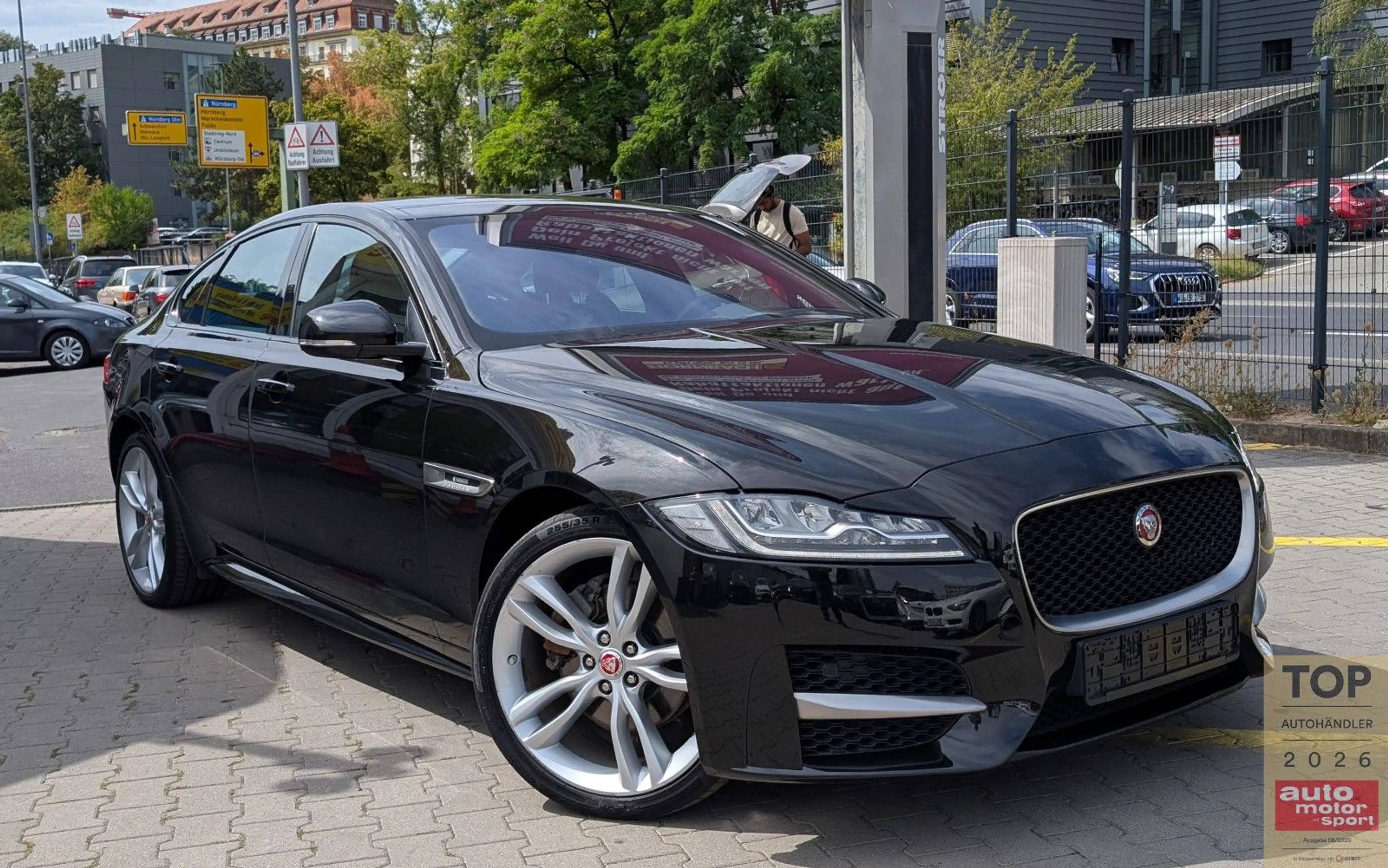 Jaguar XF 2.0d R-Sport AWD*2Hd*LED*PANO*HUD*RKam*Virtual — photo 3