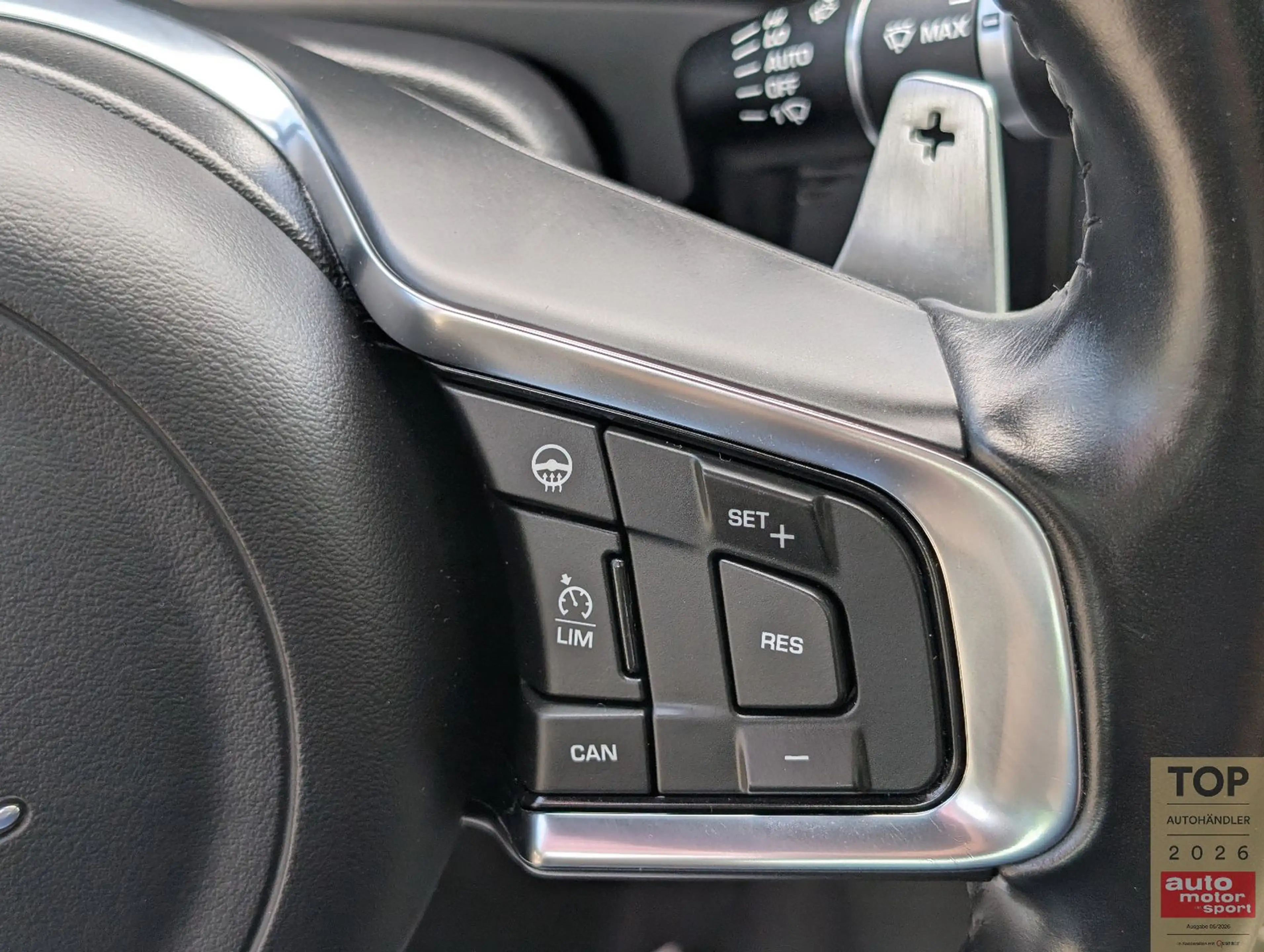 Jaguar XF 2.0d R-Sport AWD*2Hd*LED*PANO*HUD*RKam*Virtual — photo 25
