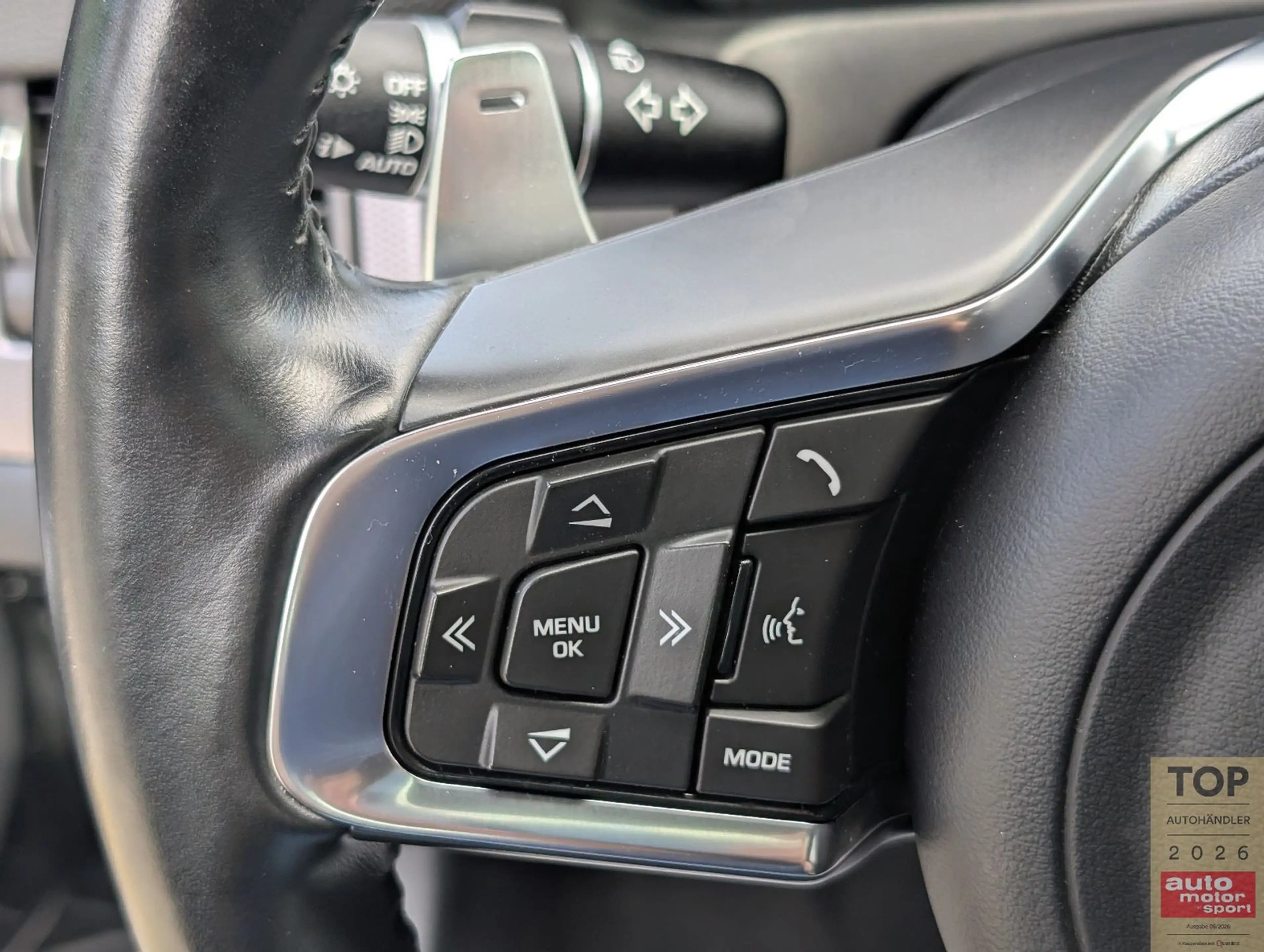 Jaguar XF 2.0d R-Sport AWD*2Hd*LED*PANO*HUD*RKam*Virtual — photo 24