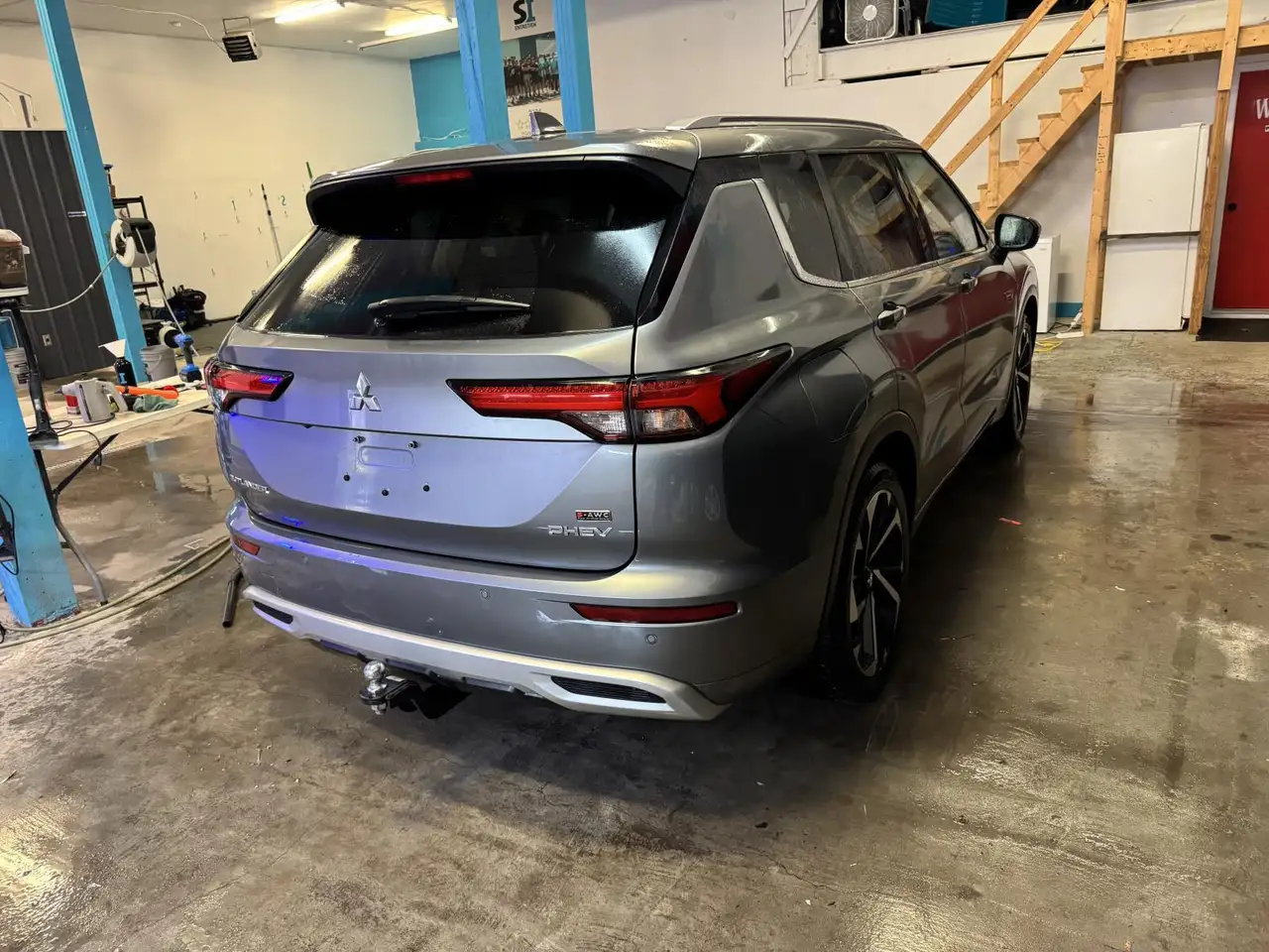 Mitsubishi Outlander снимка Mitsubishi Outlander