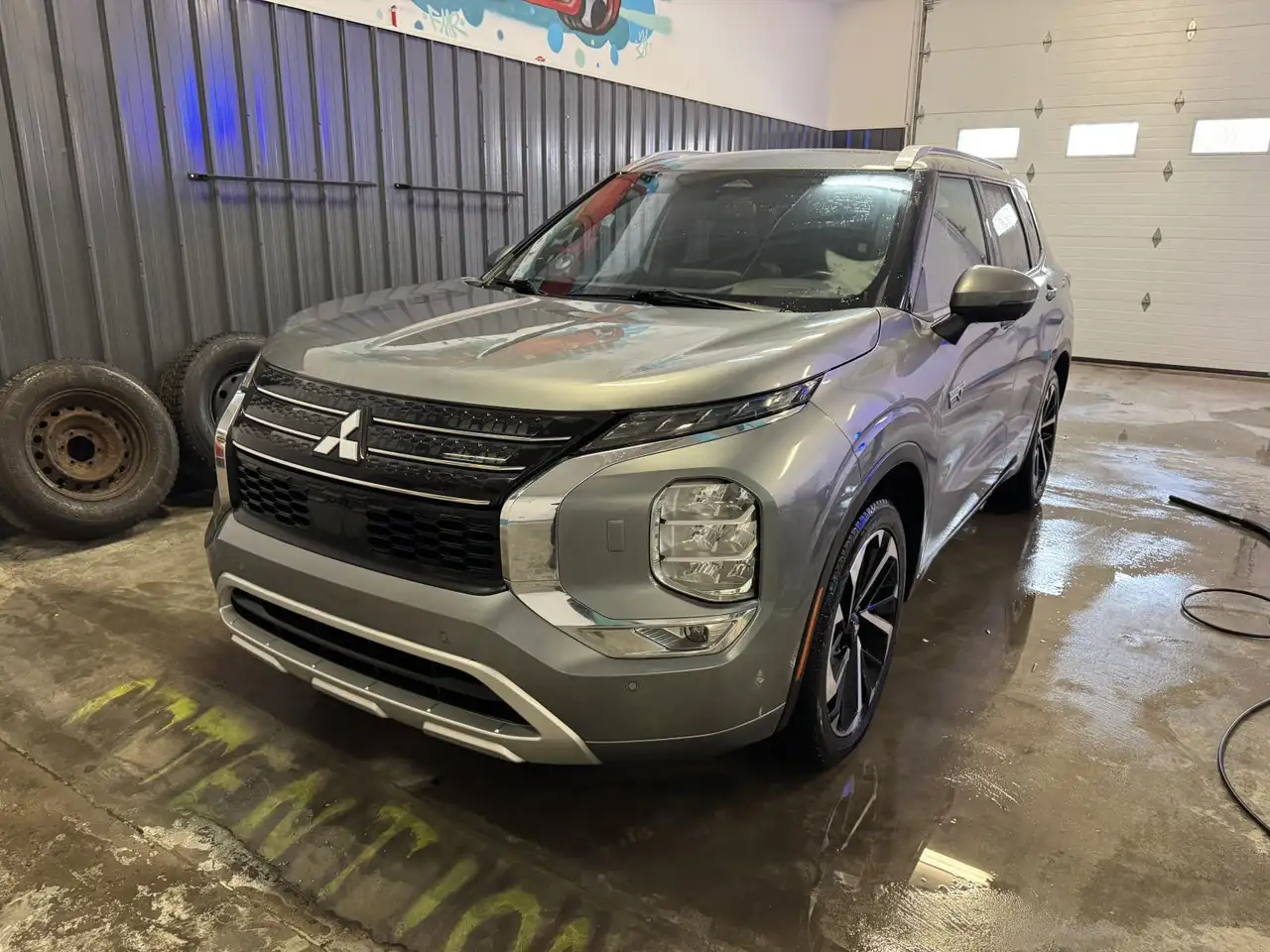 Mitsubishi Outlander снимка Mitsubishi Outlander