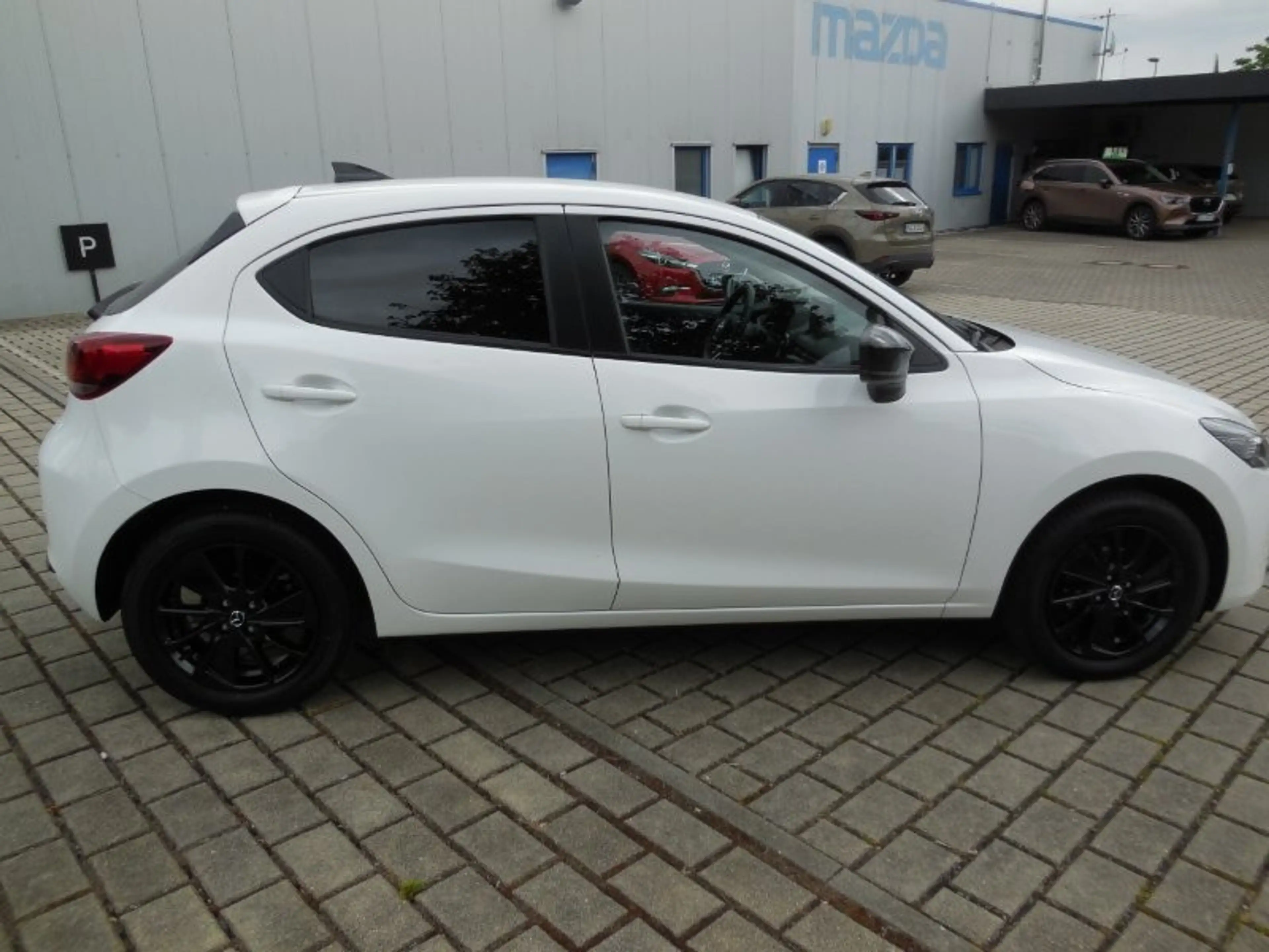 Mazda 2 1.5 e-SKYACTIV G 90PS HOMURA ...Sitz-& Lenkradheiz — photo 7