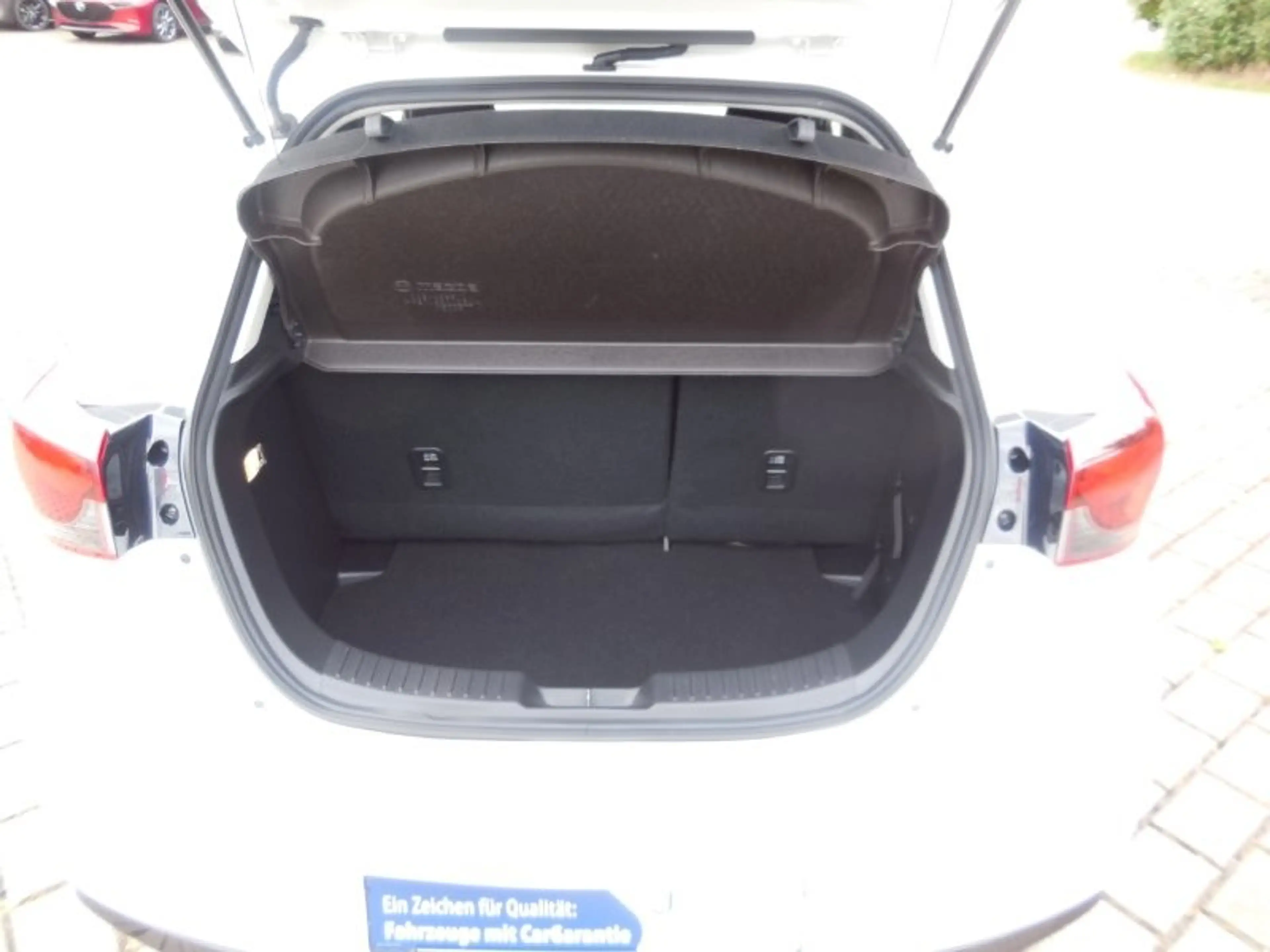 Mazda 2 1.5 e-SKYACTIV G 90PS HOMURA ...Sitz-& Lenkradheiz — photo 9