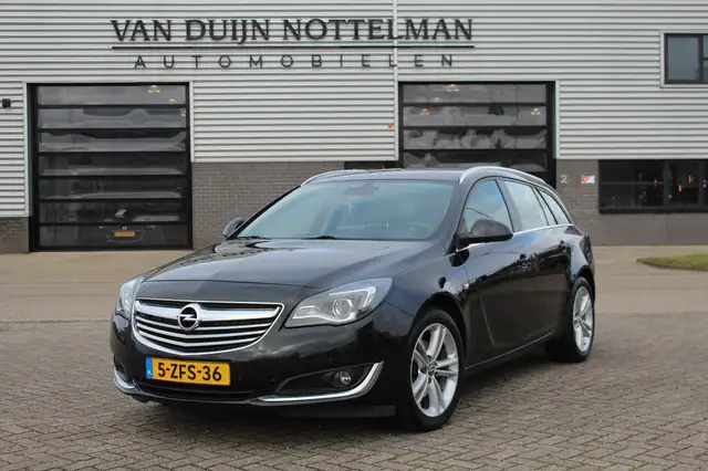Opel Insignia Sports Tourer 1.6 T Business+ / Leer / Navigatie /