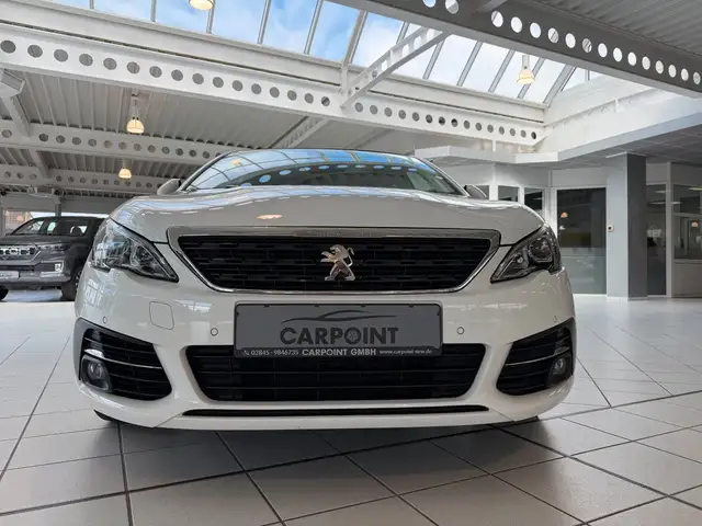 Peugeot 308 view 8