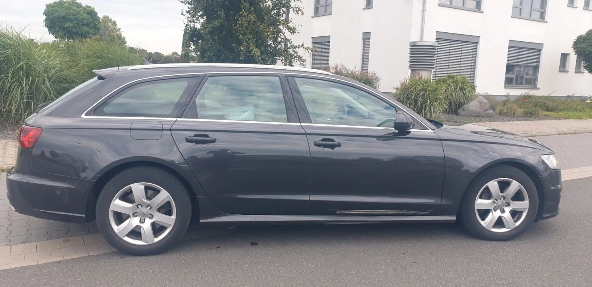 Audi A6 Avant 3.0 TDI quattro Grau - 1