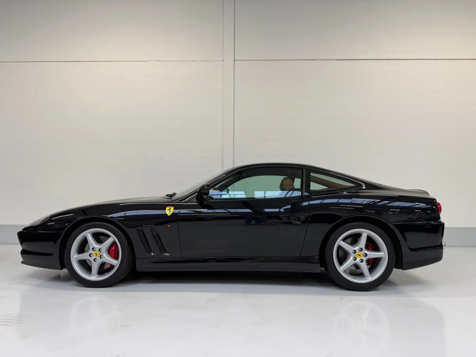 Ferrari Maranello *new service*