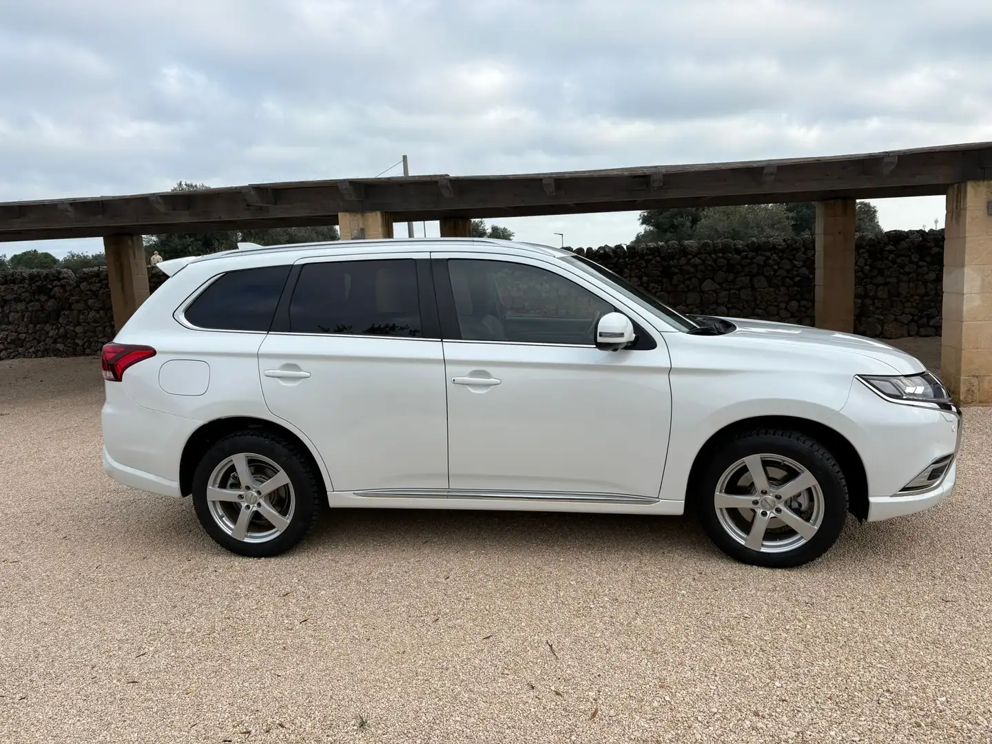 Mitsubishi Outlander Outlander phev 2.4 Instyle Plus 4wd Bianco - 2