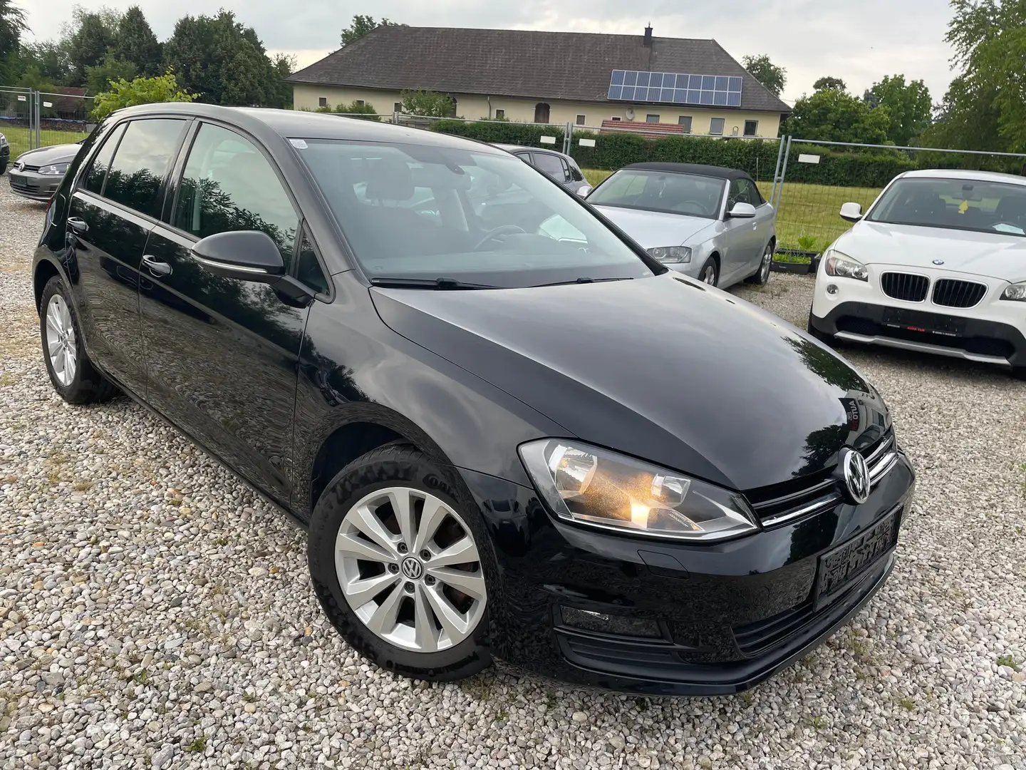 Volkswagen Golf 2,0 BMT TDI 4Motion+NEU PICKERL 4/2026+4MONAT Schwarz - 1