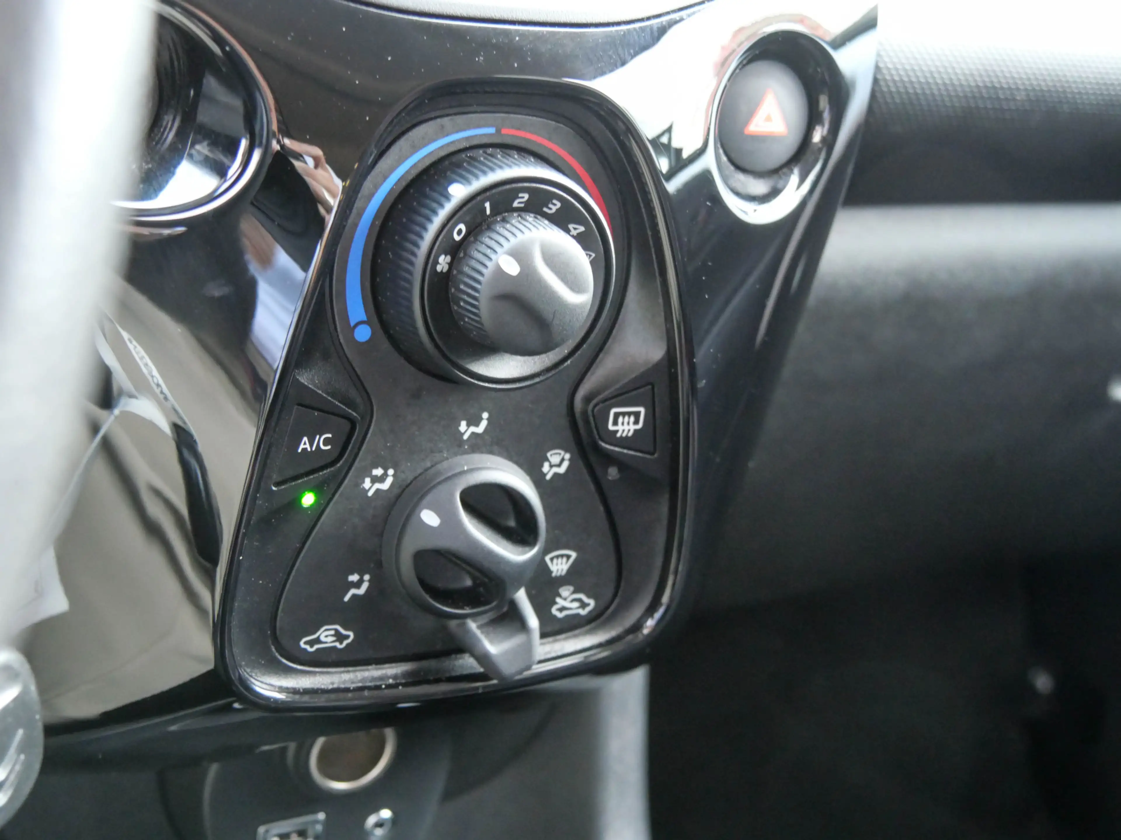 Citroen C1 1.0 VTi Feel | BLUETOOTH | CRUISE CONTROL | — photo 9