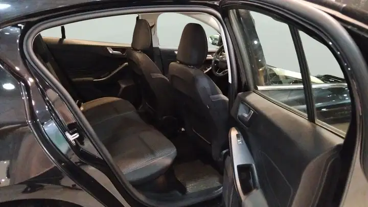 Ford Focus 2020, foto 12