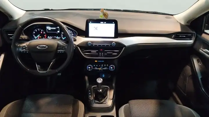 Ford Focus 2020, foto 15