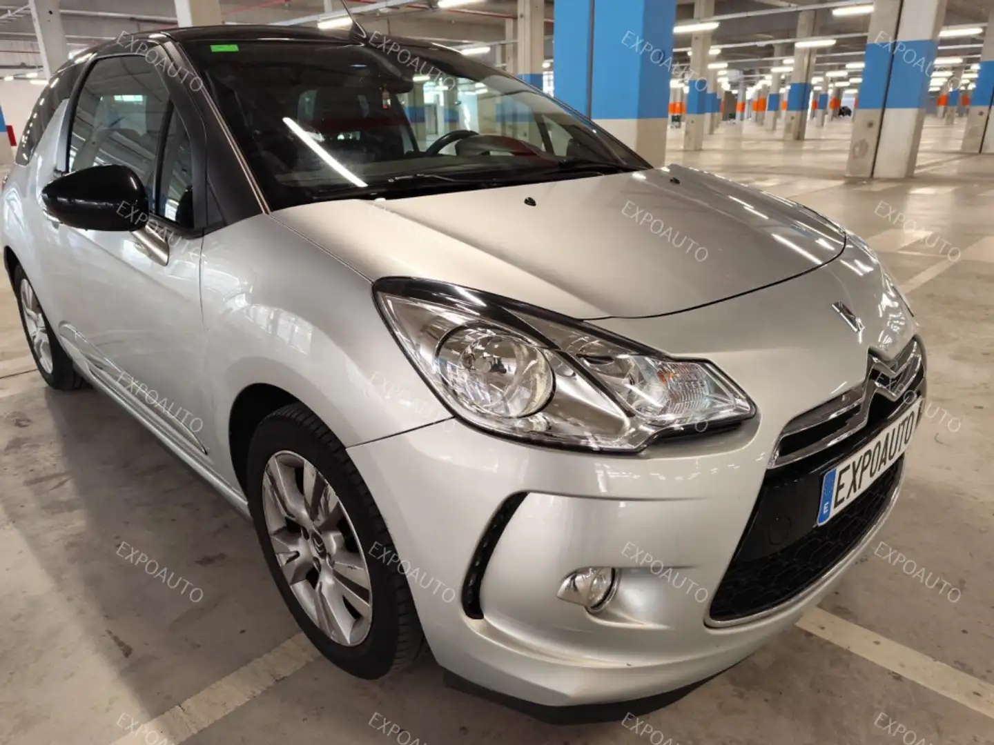 DS Automobiles DS 3 1.6 EHDI 90 STYLE Silber - 1