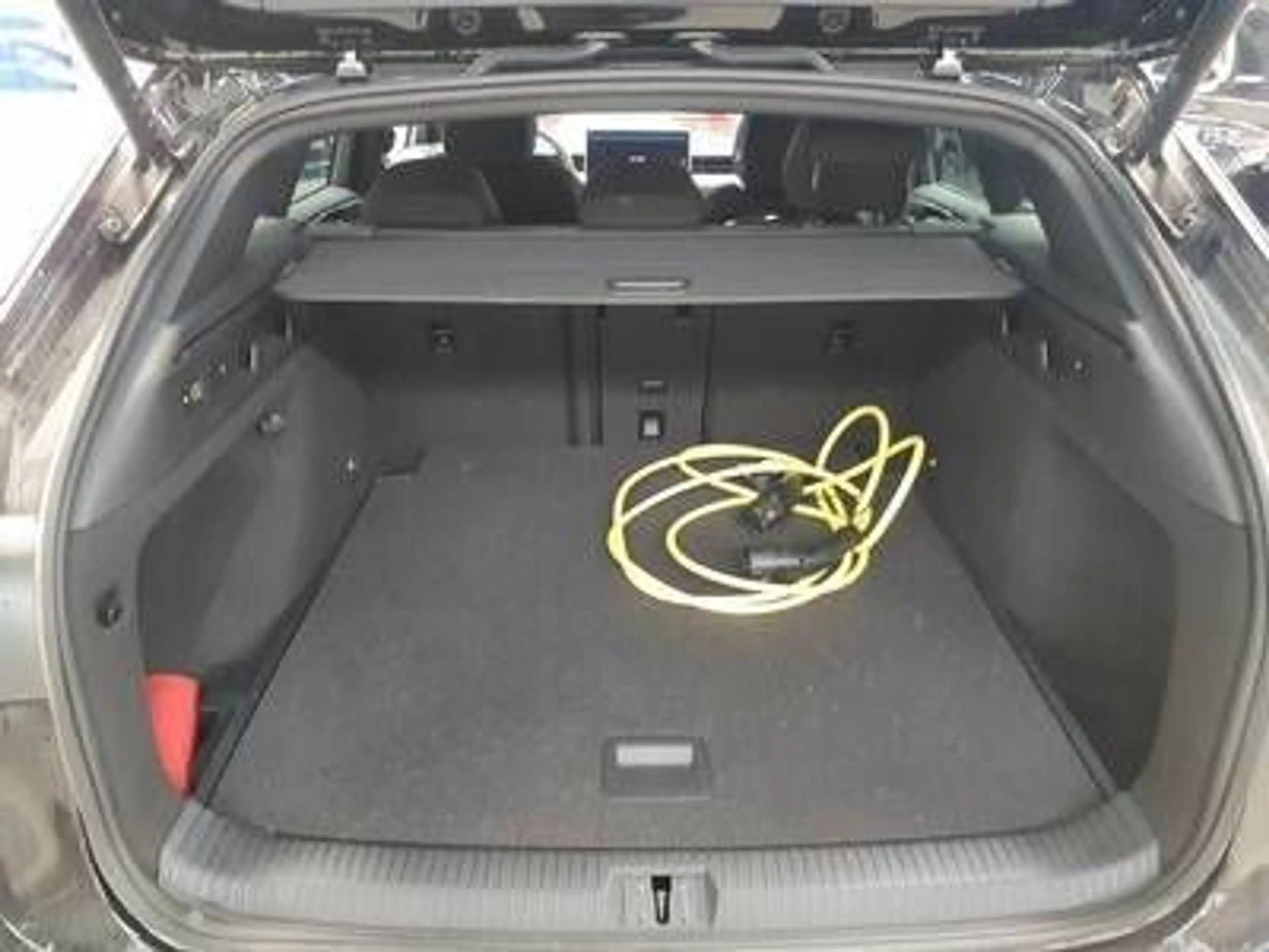 Volkswagen ID.7 Tourer Pro 82/77 kWh W-Pumpe AHZ Matrix — photo 5