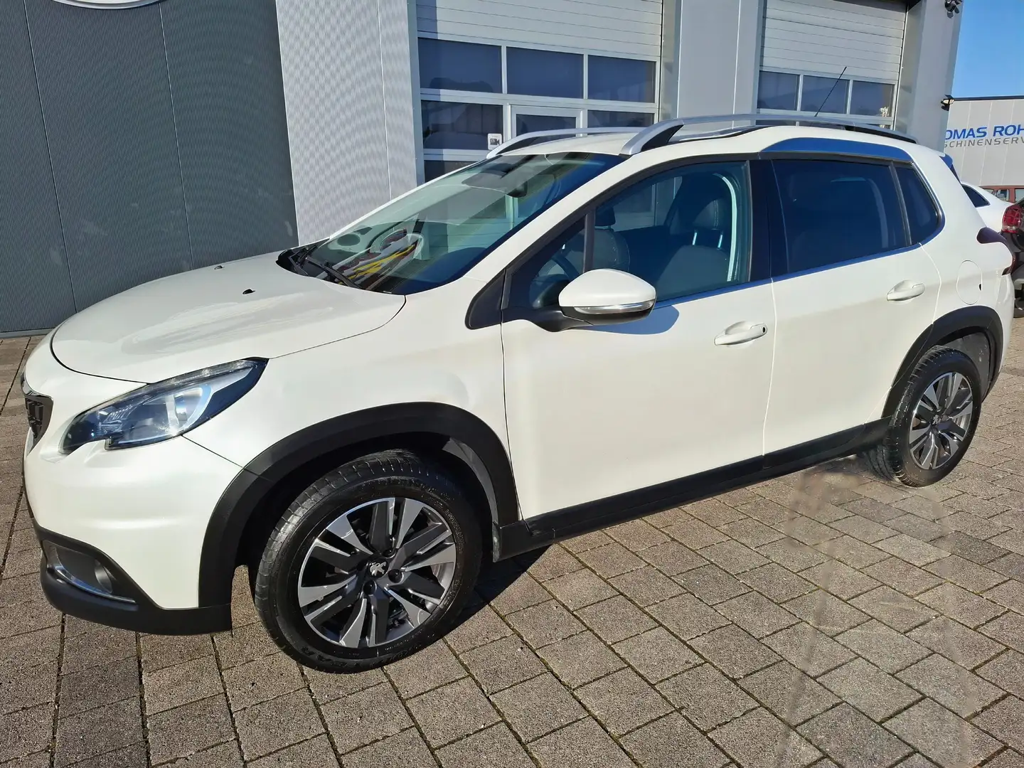 Peugeot 2008 Allure 1.Hand,Navi,Teilleder,RFK,SHZ Blanco - 2