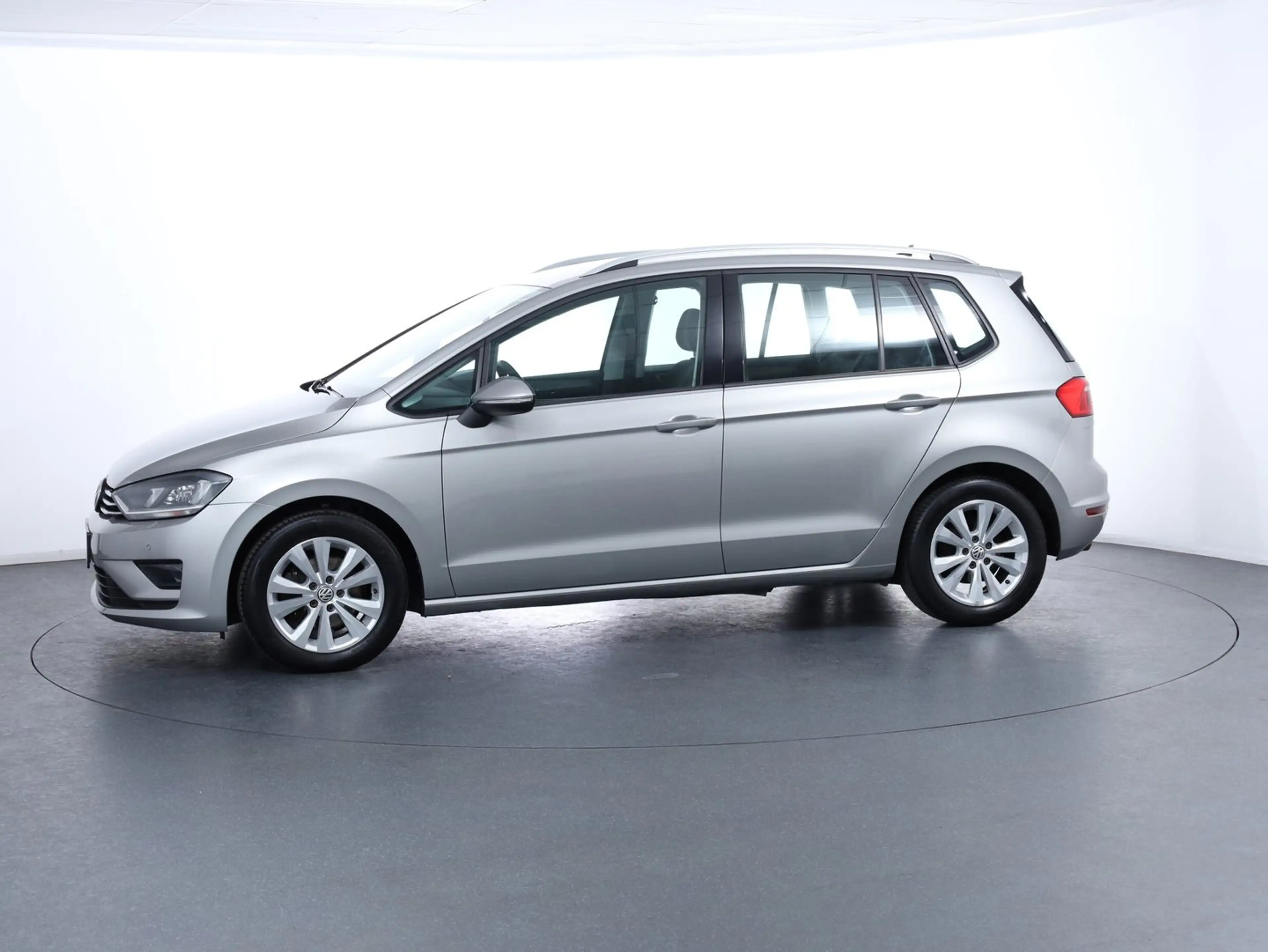 Volkswagen Golf Sportsvan Comfortline BMT 1,4 TSI D — photo 8
