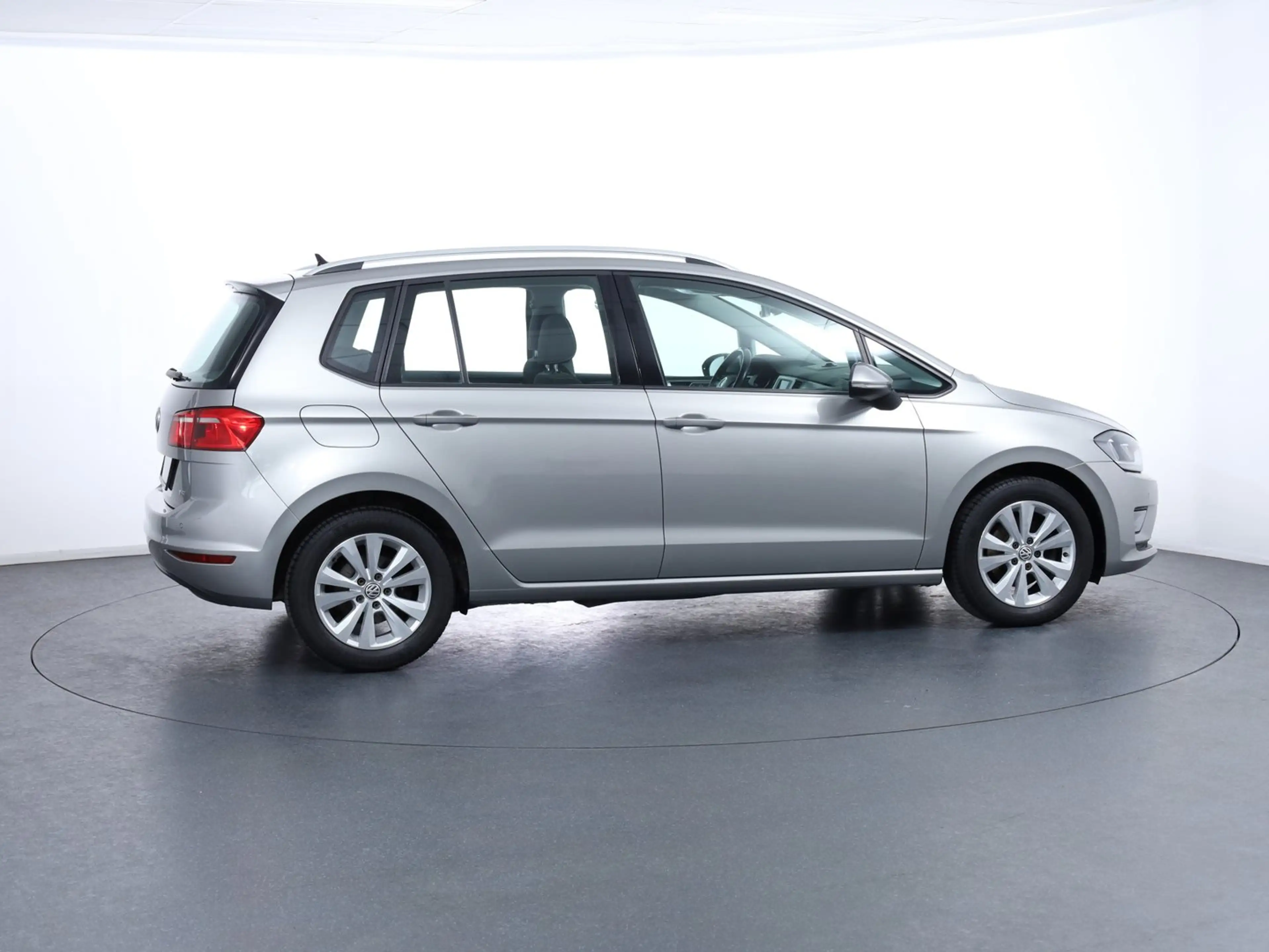 Volkswagen Golf Sportsvan Comfortline BMT 1,4 TSI D — photo 4
