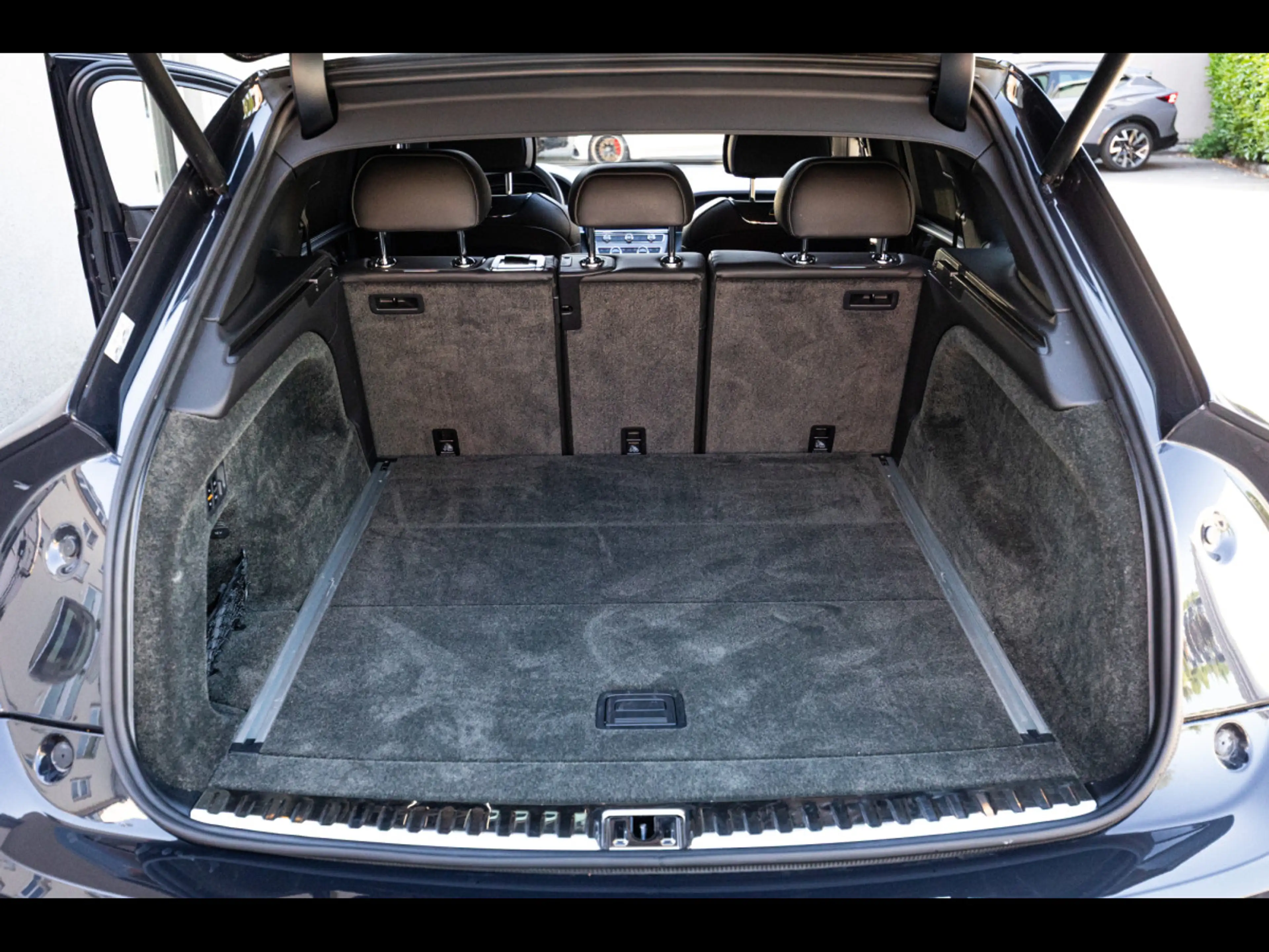 Bentley Bentayga V8°TITANE GREY°MULLINER°TOURING°AHK°DYNAMIC RIDE — photo 15