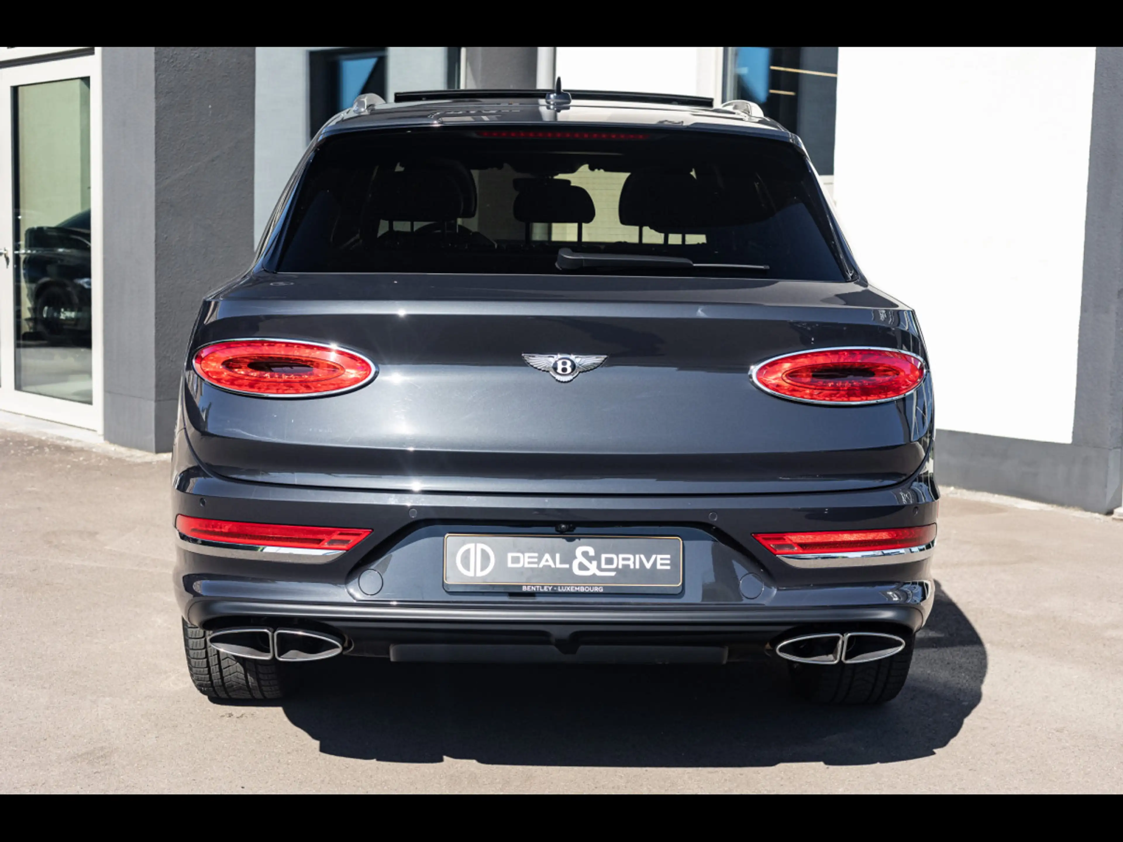 Bentley Bentayga V8°TITANE GREY°MULLINER°TOURING°AHK°DYNAMIC RIDE — photo 4