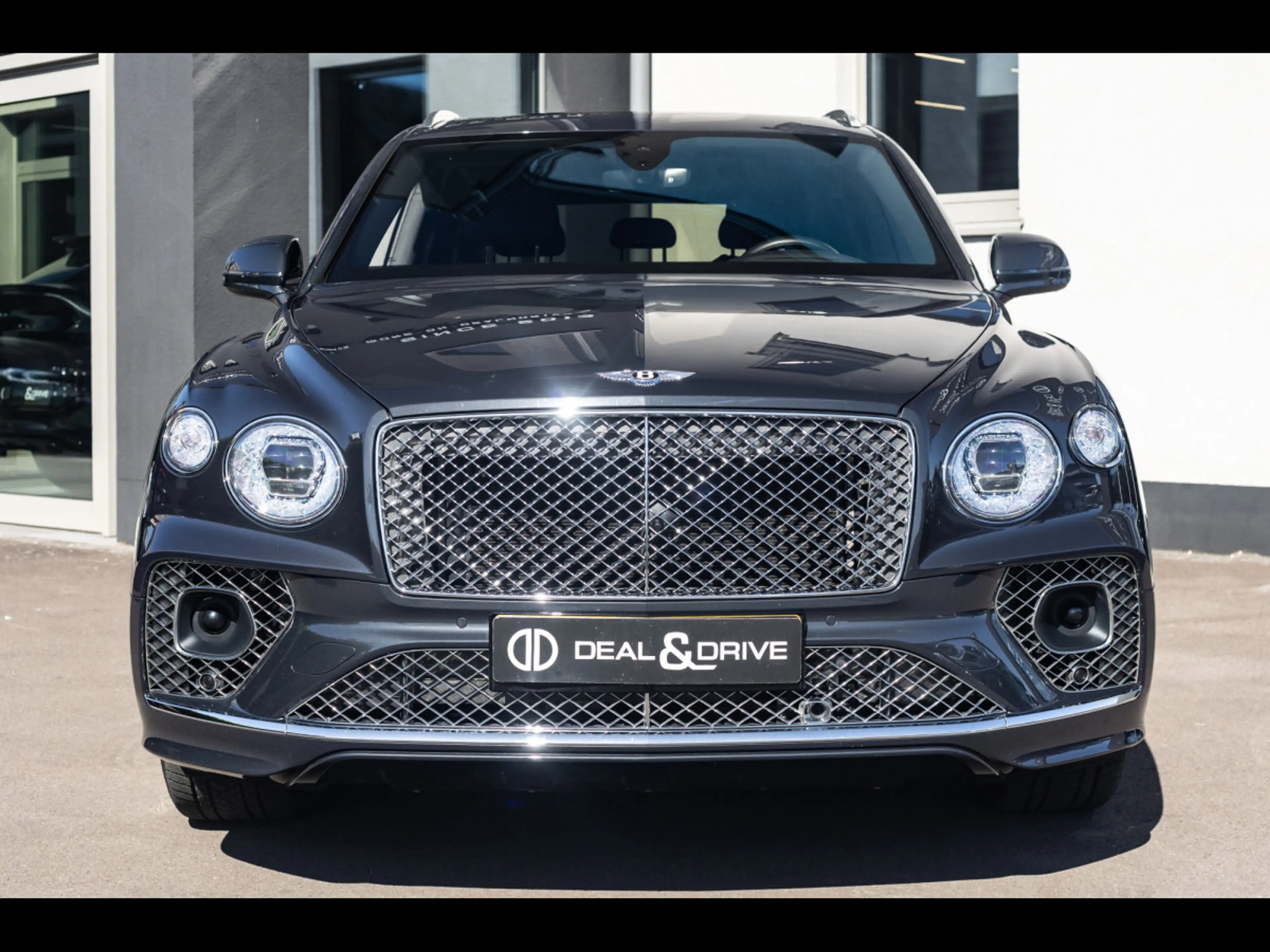 Bentley Bentayga V8°TITANE GREY°MULLINER°TOURING°AHK°DYNAMIC RIDE — photo 5