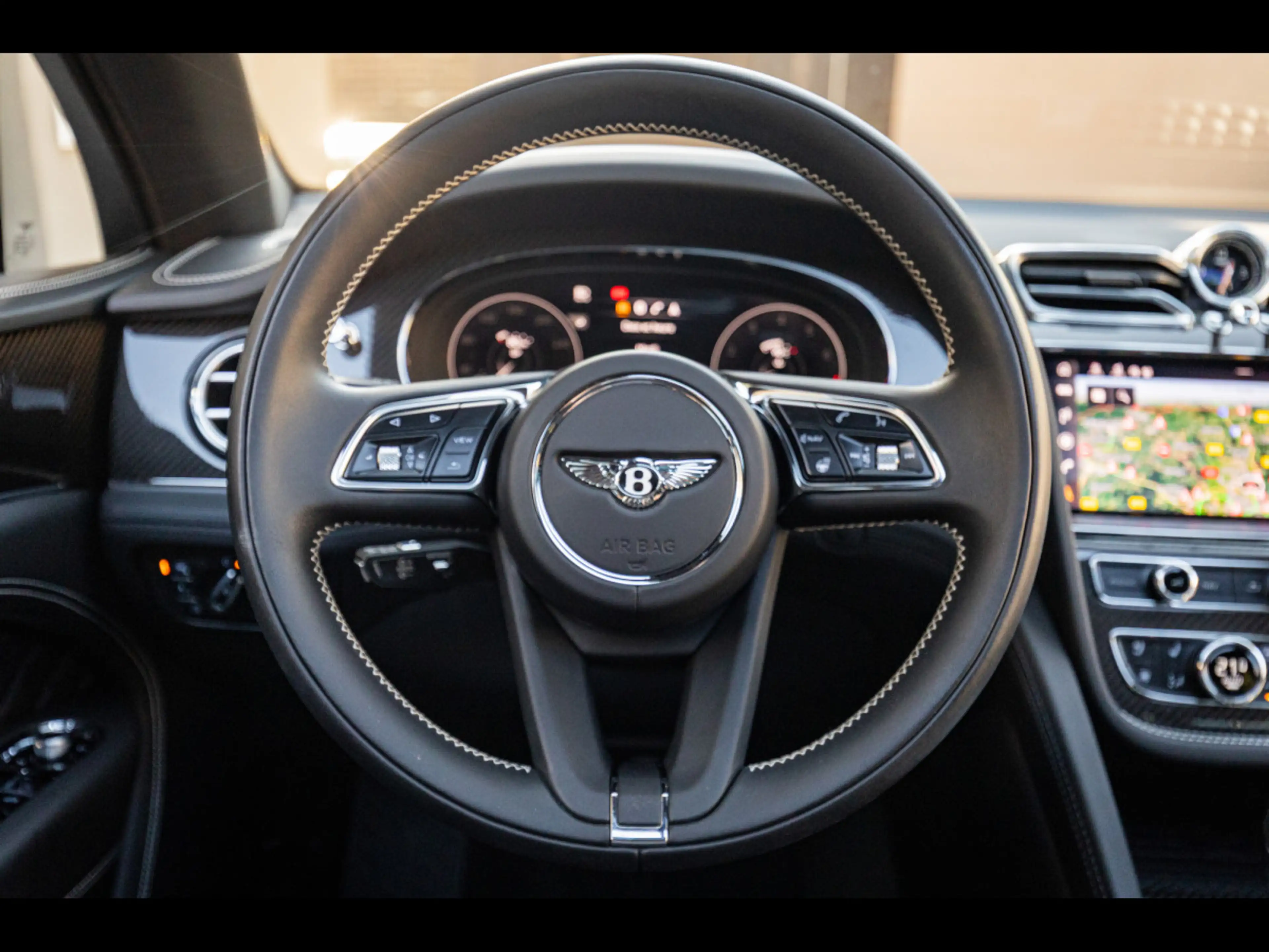 Bentley Bentayga V8°TITANE GREY°MULLINER°TOURING°AHK°DYNAMIC RIDE — photo 12