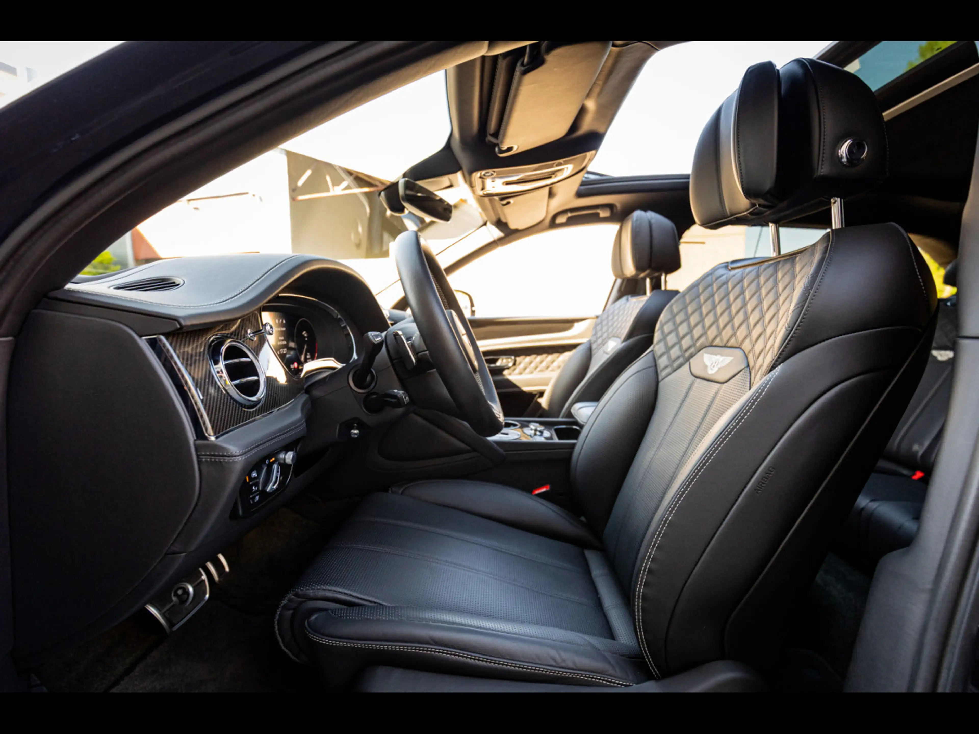 Bentley Bentayga V8°TITANE GREY°MULLINER°TOURING°AHK°DYNAMIC RIDE — photo 11