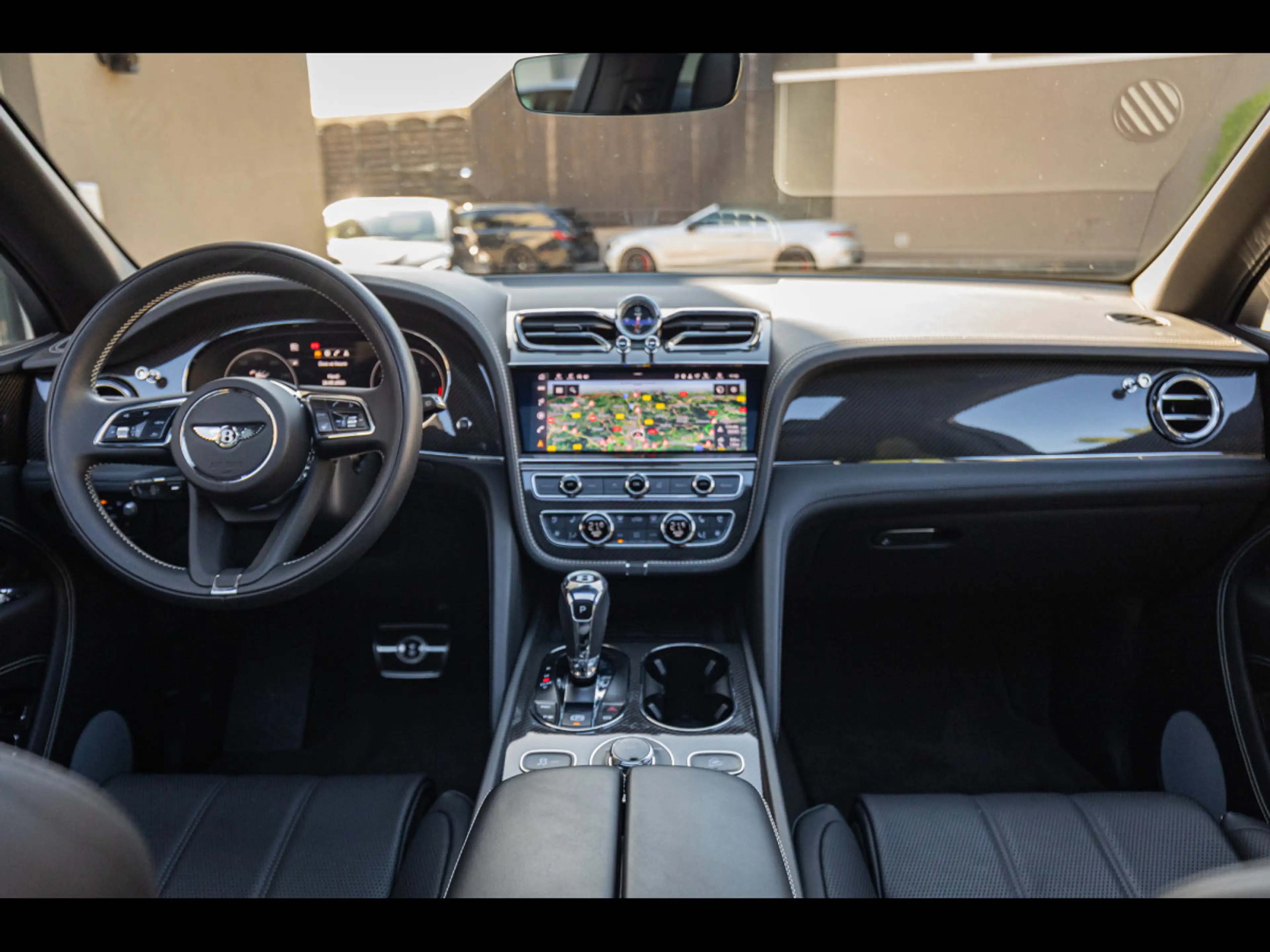 Bentley Bentayga V8°TITANE GREY°MULLINER°TOURING°AHK°DYNAMIC RIDE — photo 14