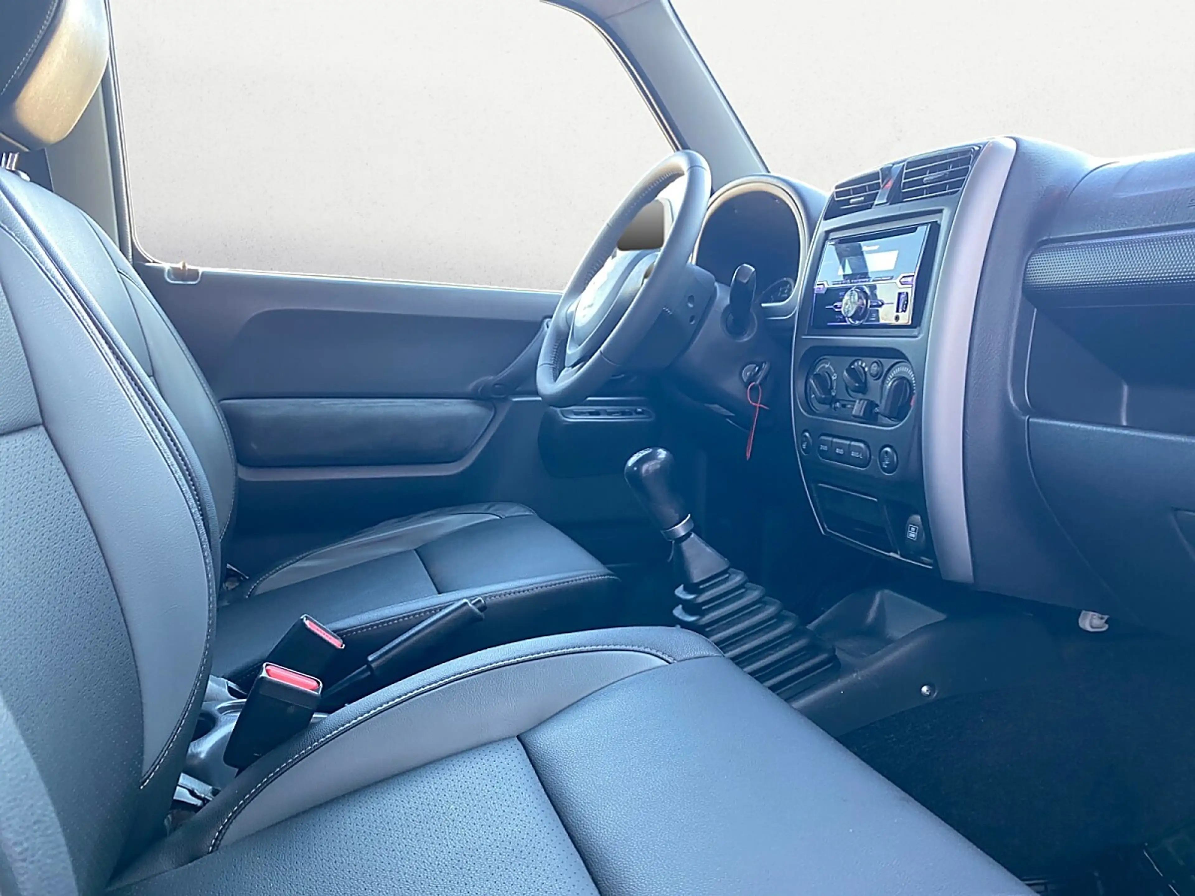 Suzuki Jimny 1,3 4x4 deluxe | Sitzhzg | AHK — photo 10