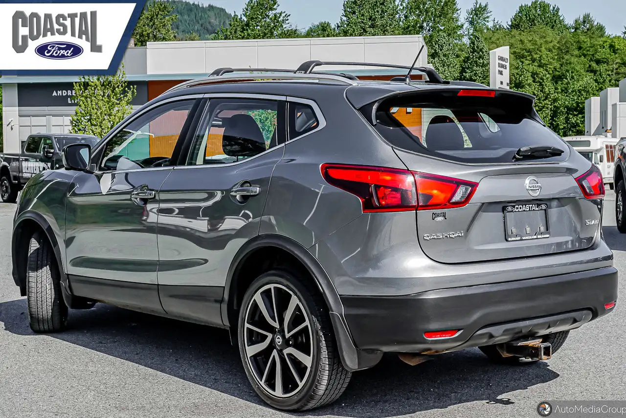 Nissan Qashqai снимка Nissan Qashqai