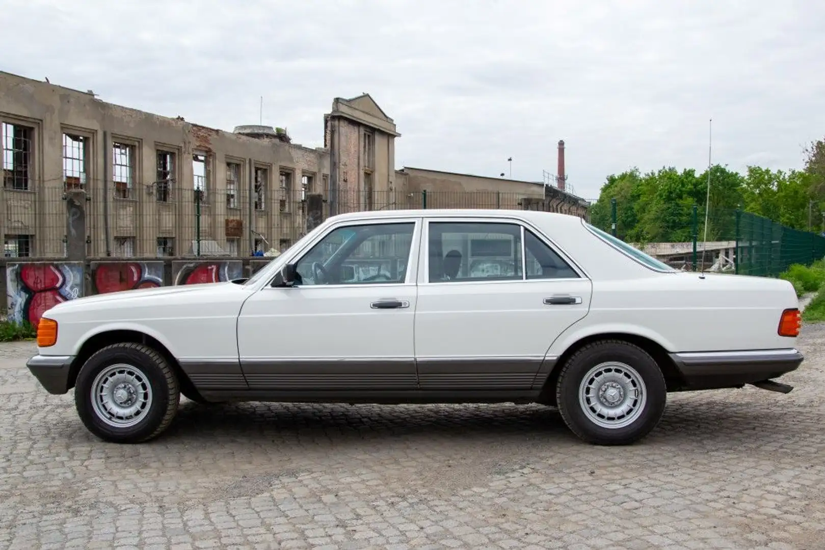Mercedes-Benz 280 SE, Scheckheft, Top gepflegt Weiß - 2