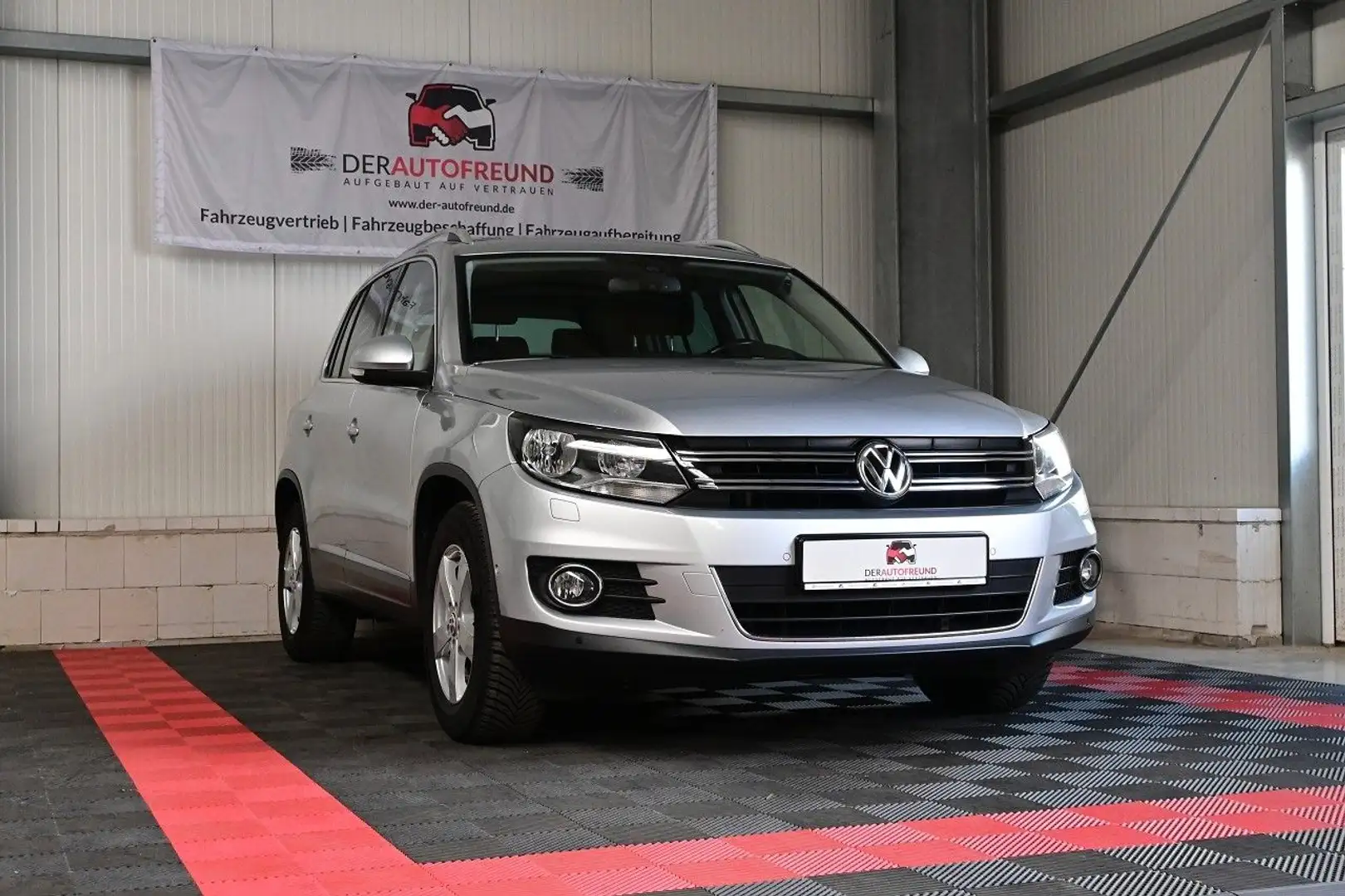 Volkswagen Tiguan 1.4 TSI CUP Sport & Style *abn.AHK* Argent - 1
