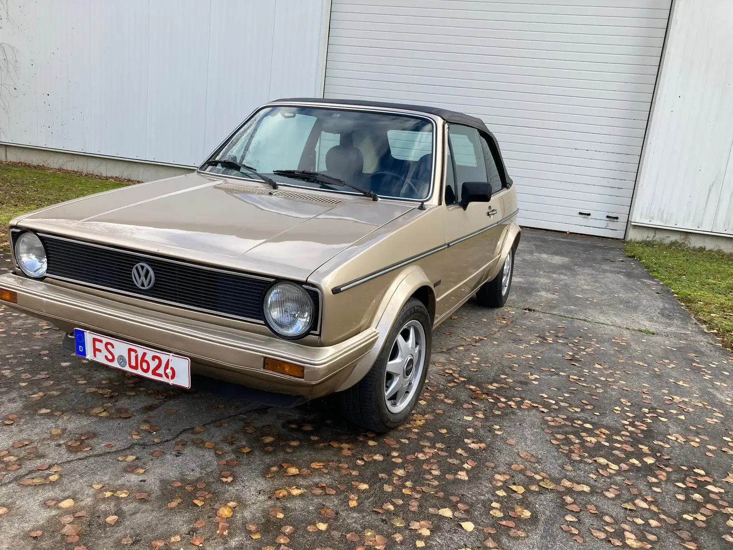Volkswagen Golf Cabriolet GLI Or - 1
