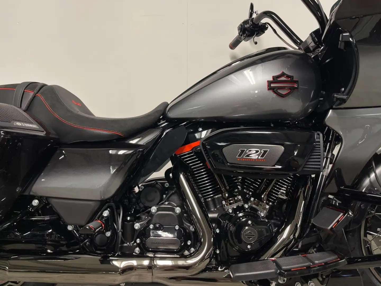 Harley-Davidson Road Glide TOURING FLTRXSTSE CVO - 2