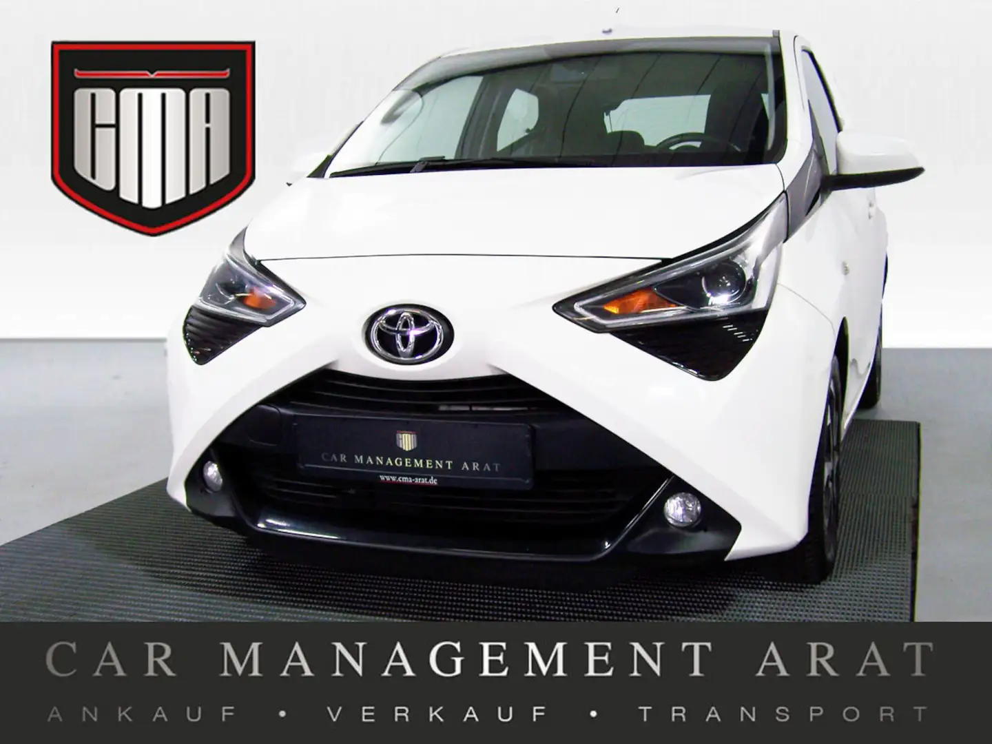 Toyota Aygo X 1.0 VVT-i X Play Team D CARPL+KAM+TEMP Blanc - 1